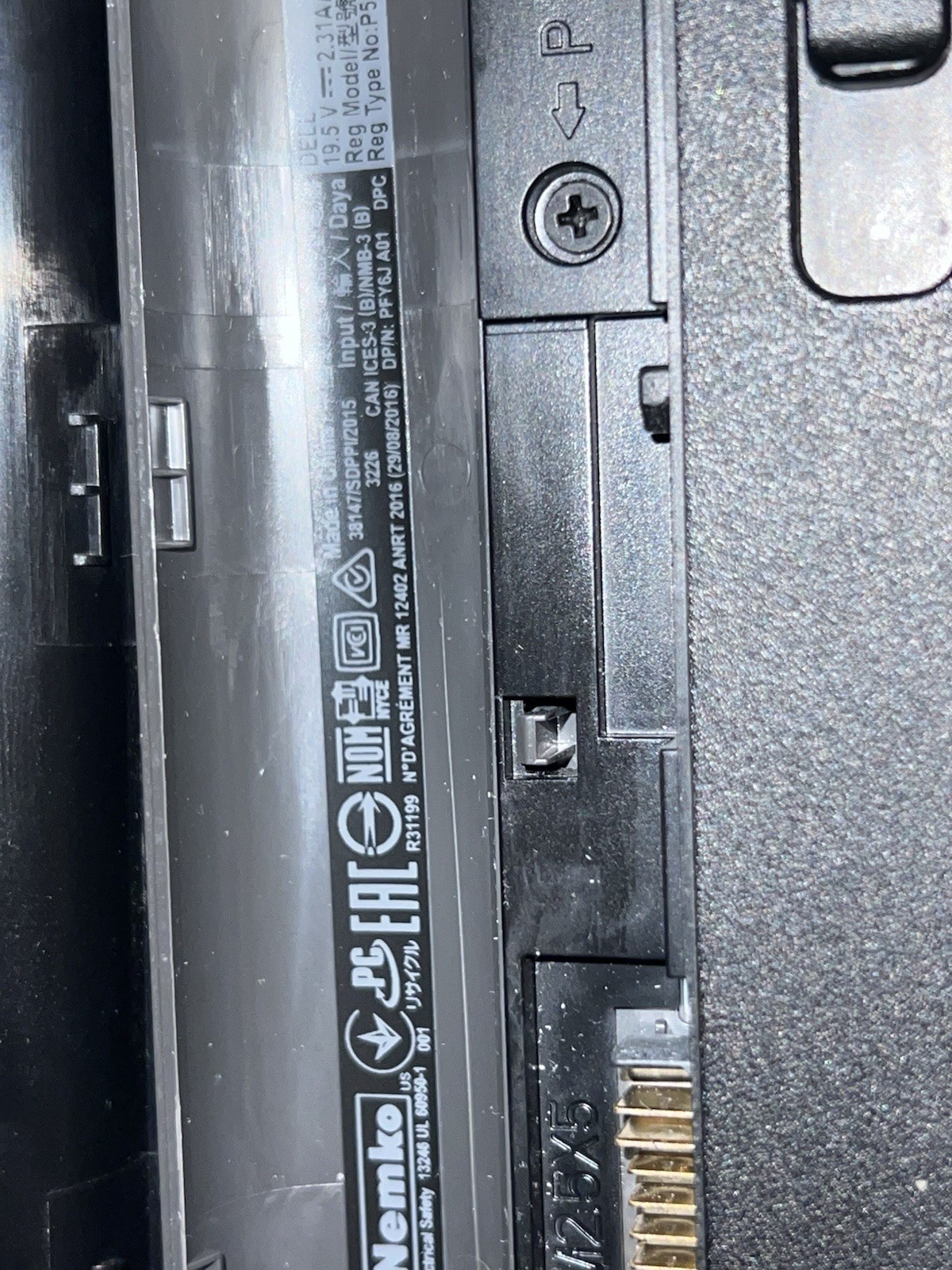 Dell Inspiron 5559 Core i5-6200U @2.30GHz 8GB RAM 128GB SSD Read