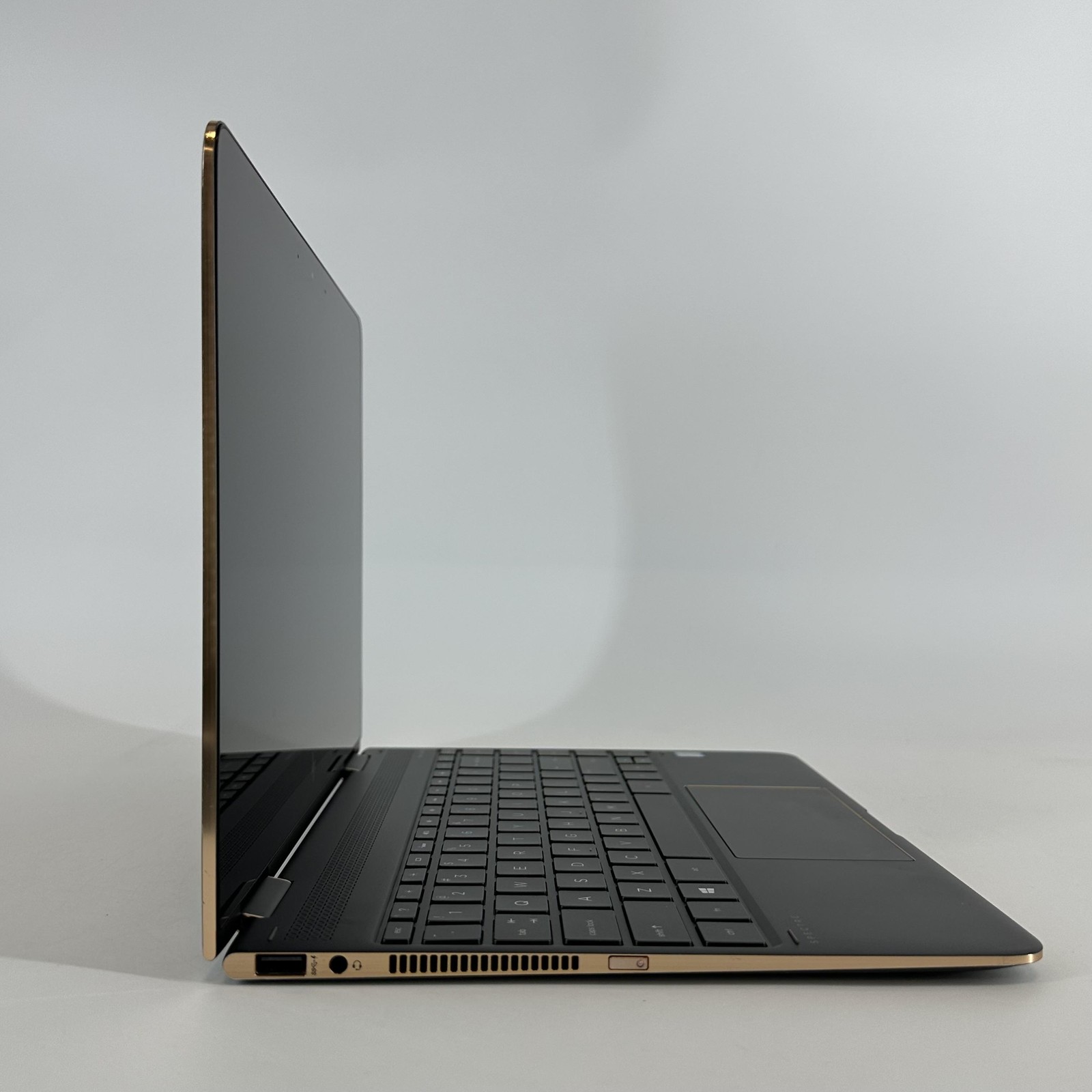 HP Spectre 13 x360 Gray 4K TOUCH i7-7500U 2.70GHz 16GB 512GB SSD Good WHITE SPOT