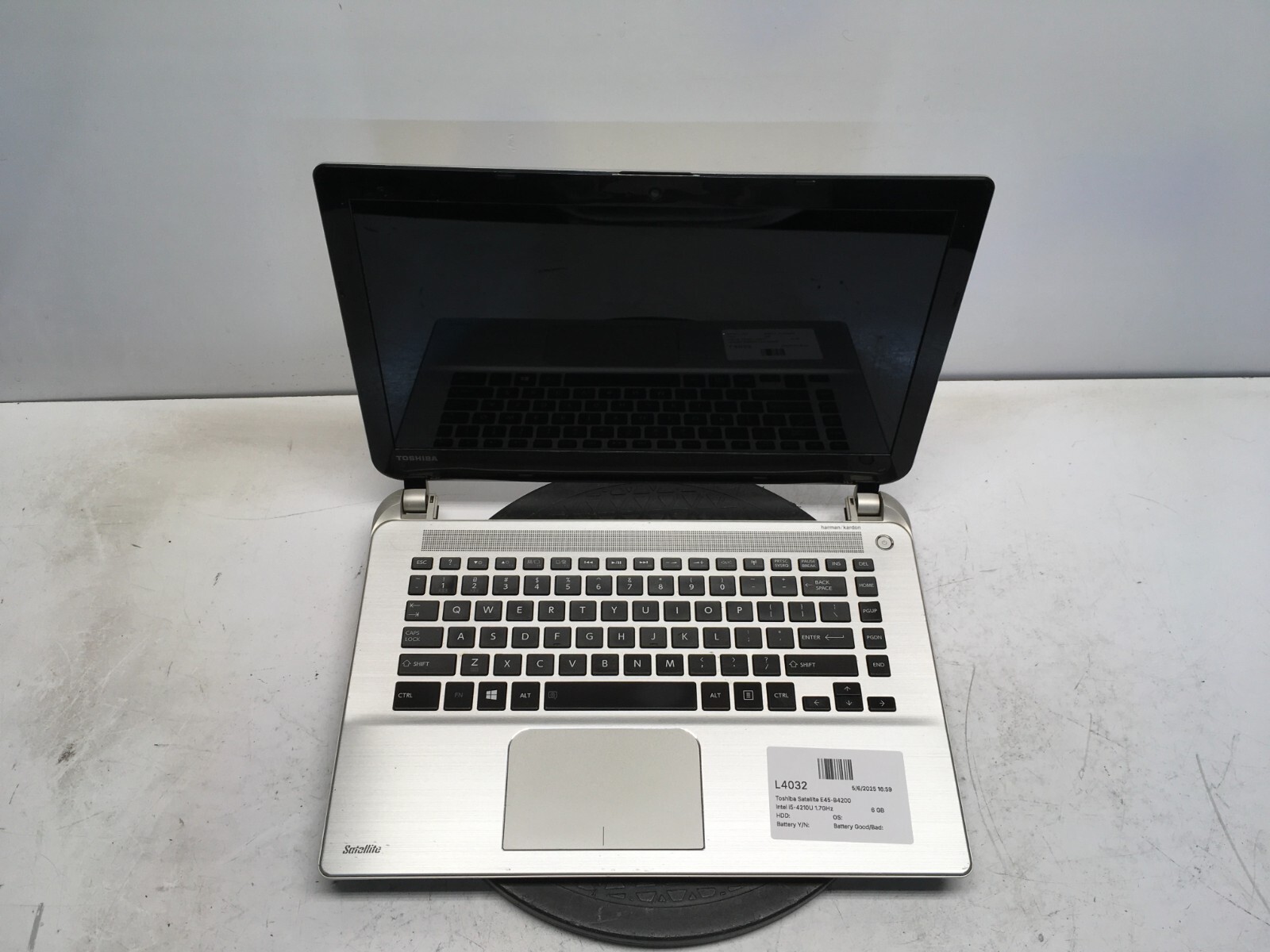 Toshiba Satellite E45-B4200 Intel i5-4210U 1.7GHz 6 GB NO HDD No Batt