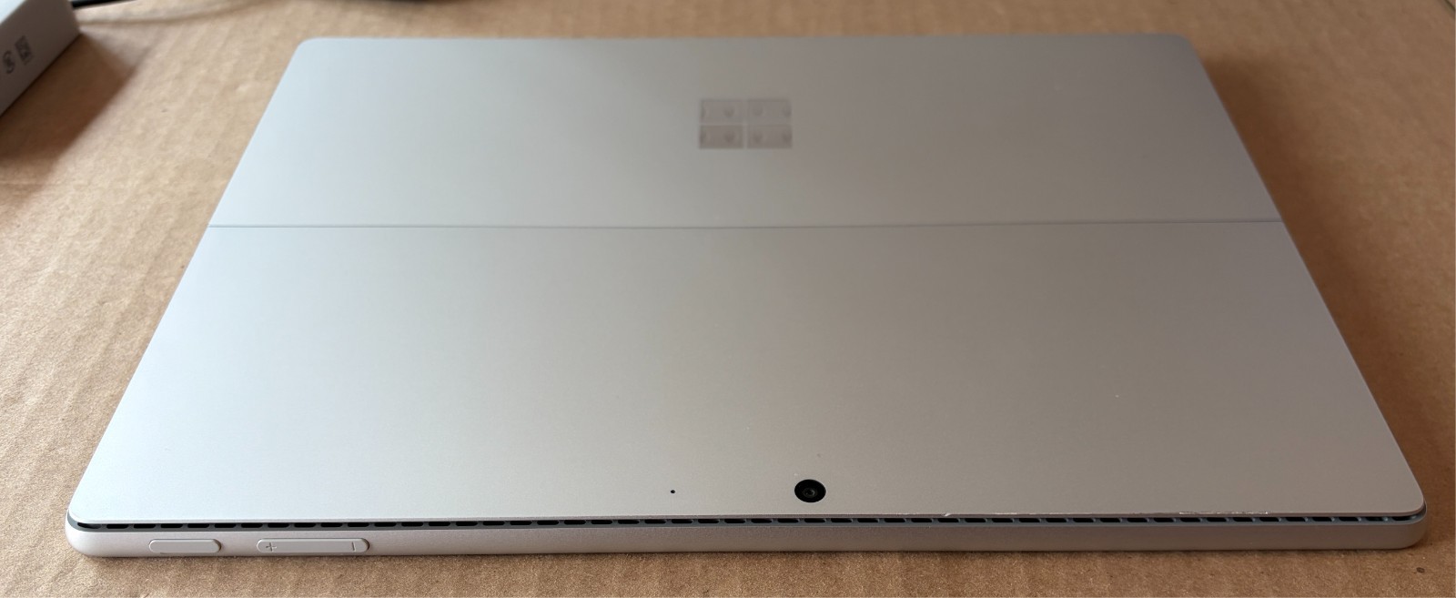 Microsoft Surface Pro 11 13″ OLED Ultra 7 266V 16GB 512GB EP2-20247 ( Read Desc)