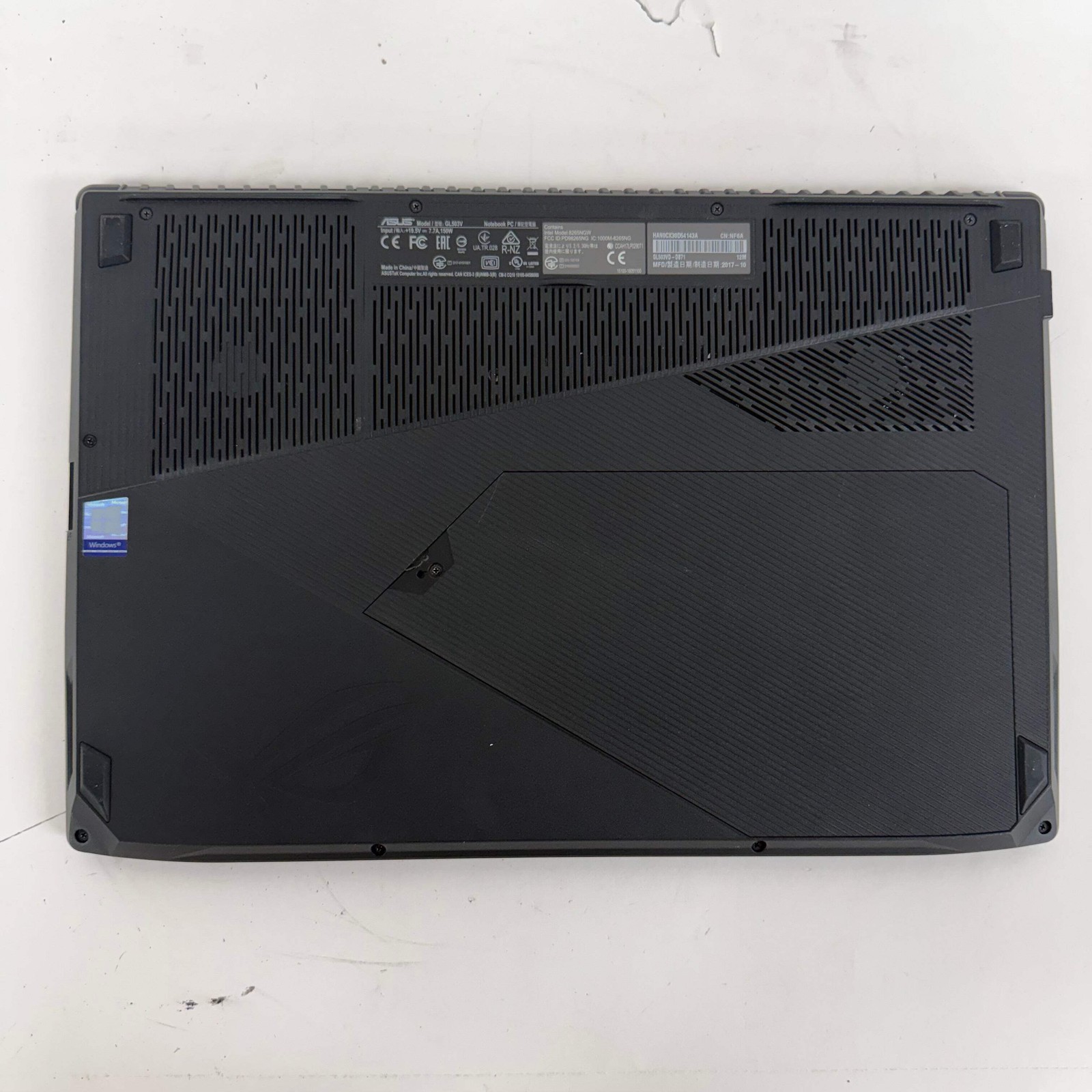 Asus ROG Strix GL503V 15.6″ i7-7700HQ 2.8GHz 16GB RAM 1TB SSD GeForce GTX 1050