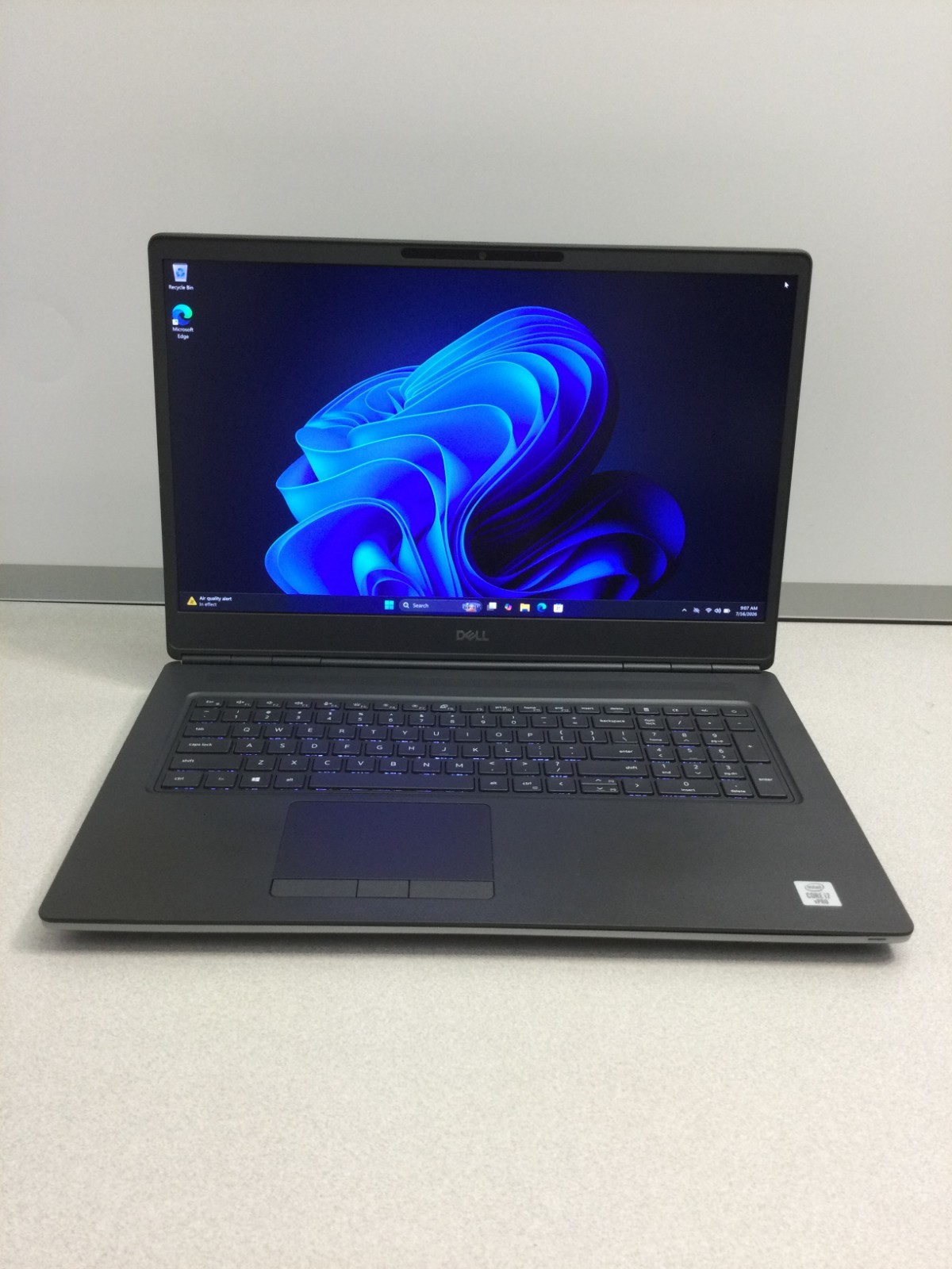 Dell Precision 7750 i7-10875H 2.30GHz 32GB 256GB NVMe 17.3″ RTX 4000