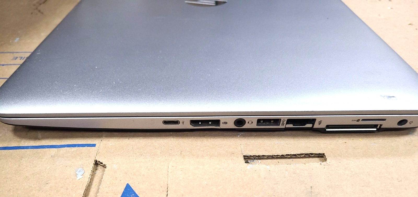 HP EliteBook 850 G3 15.6 I5-6200U 2.30 8GB, 256SSD Laptop charger included