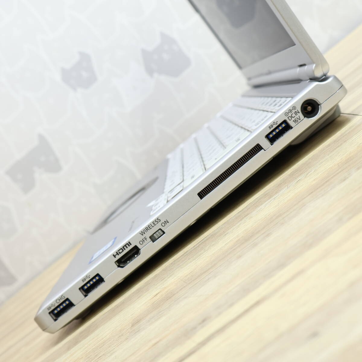 Panasonic CF-SZ5 Let’s Note 12.1 inch Core i5-6200U 2.30GHz 8GB 750GB Win11