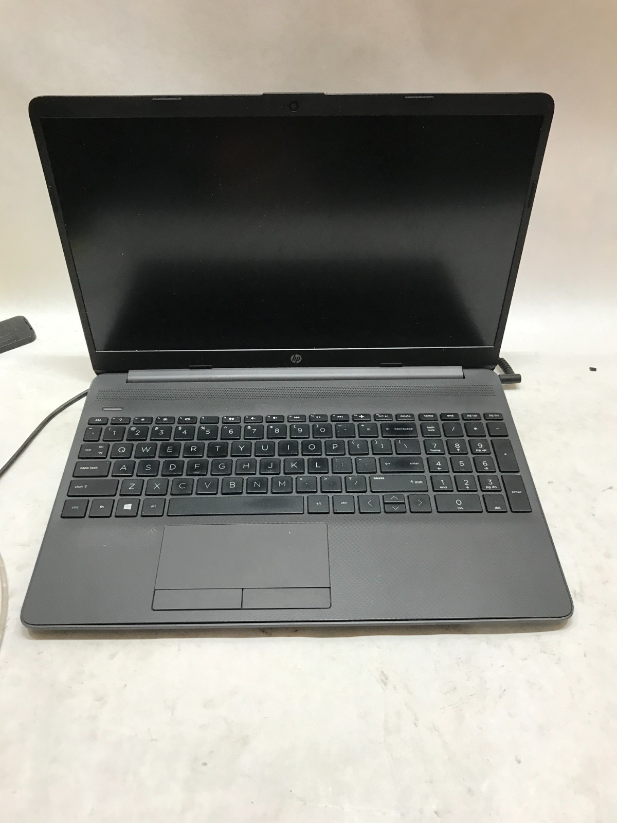 HP 255 G8 15″ AMD Ryzen CPU NO RAM NO SSD/OS For Parts/Repair Will Not Boot – DW