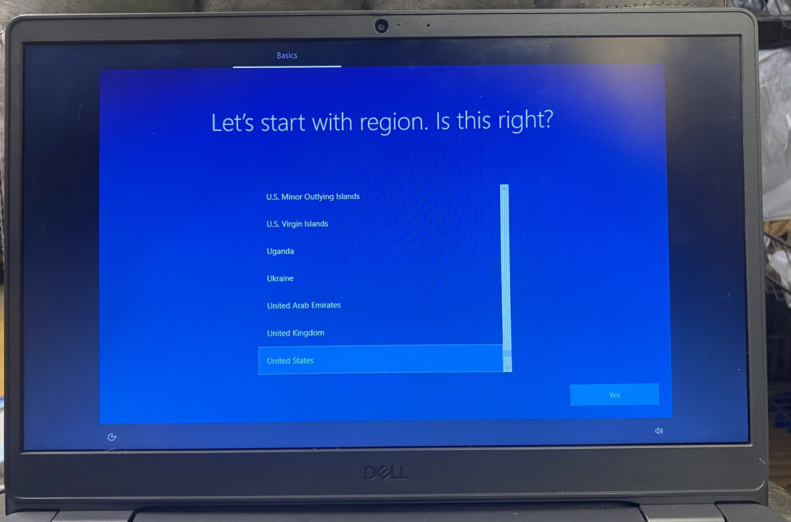 Dell Inspiron 15 3000 15.6″ (128GB SSD, Intel Celeron N4020 1.0GHz, 4GB RAM)
