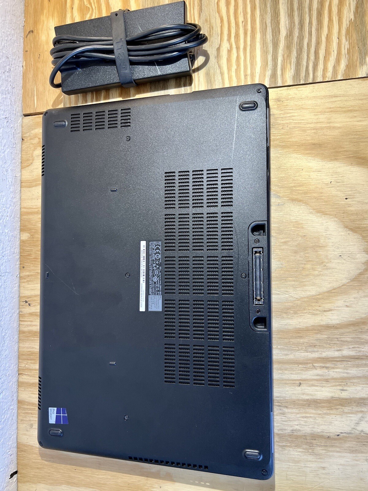Dell Precision 3510 Laptop -2.7GHz i7-6820HQ 16GB 256GB SSD Webcam 1920 x 1080