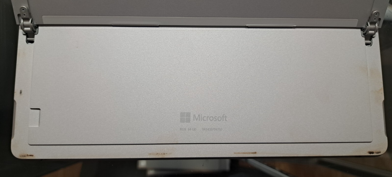 G5 – Surface Go 2 – 64GB 4425Y 4GB M1824 for parts/repairs s/n:041439704751