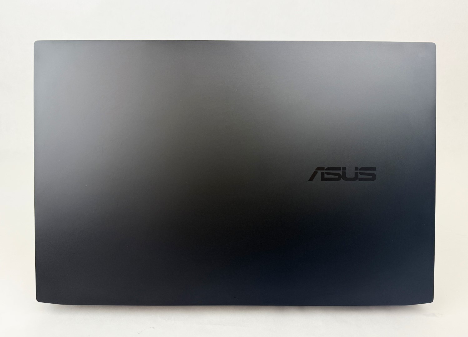 ASUS Vivobook Q540VJ-I93050 15.6″ 2880×1620 i9-13900H 16GB 1TB SSD RTX 3050 W11H