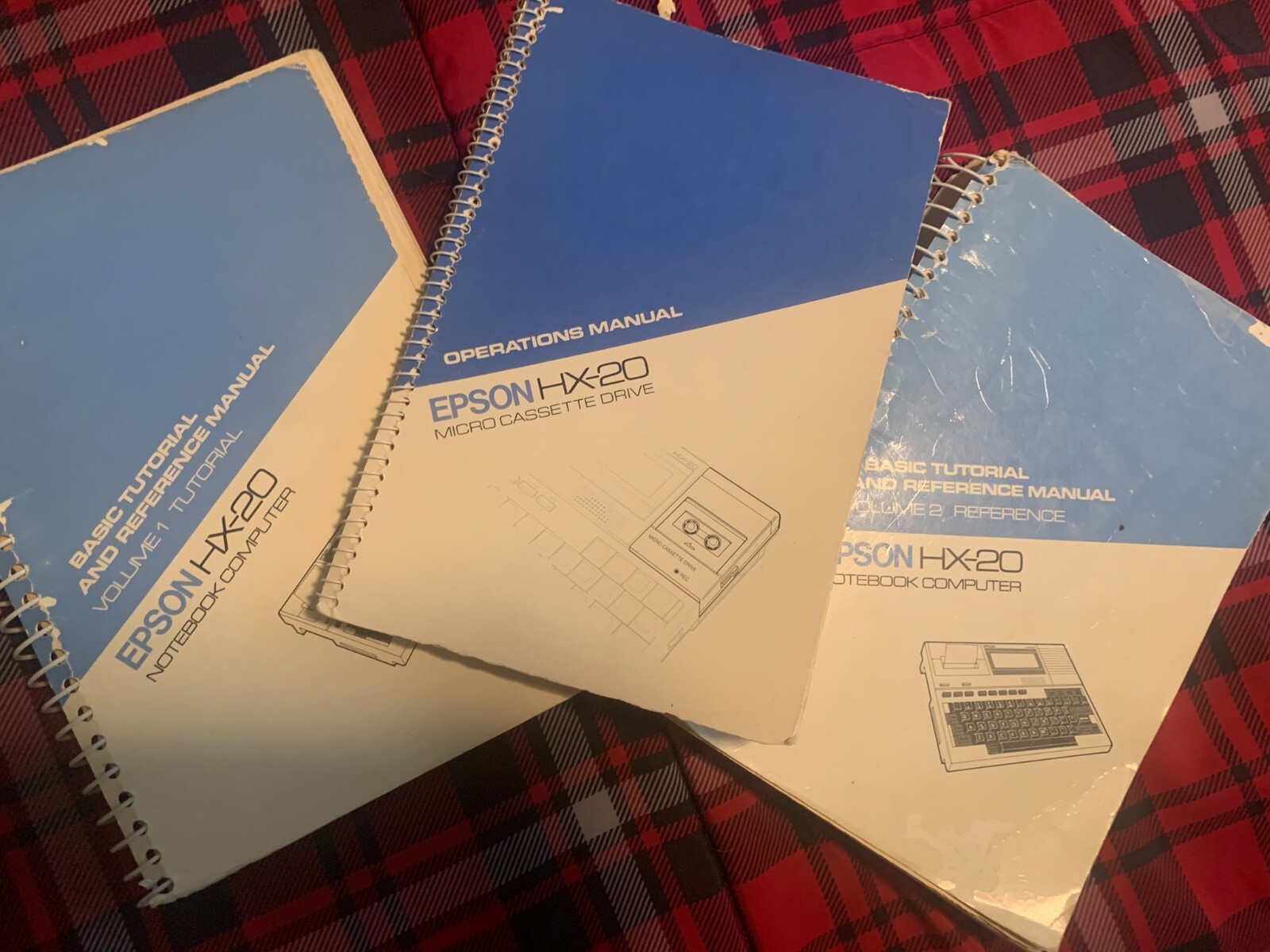 Epson sk/writer HX20 vintage laptop computer (1983).