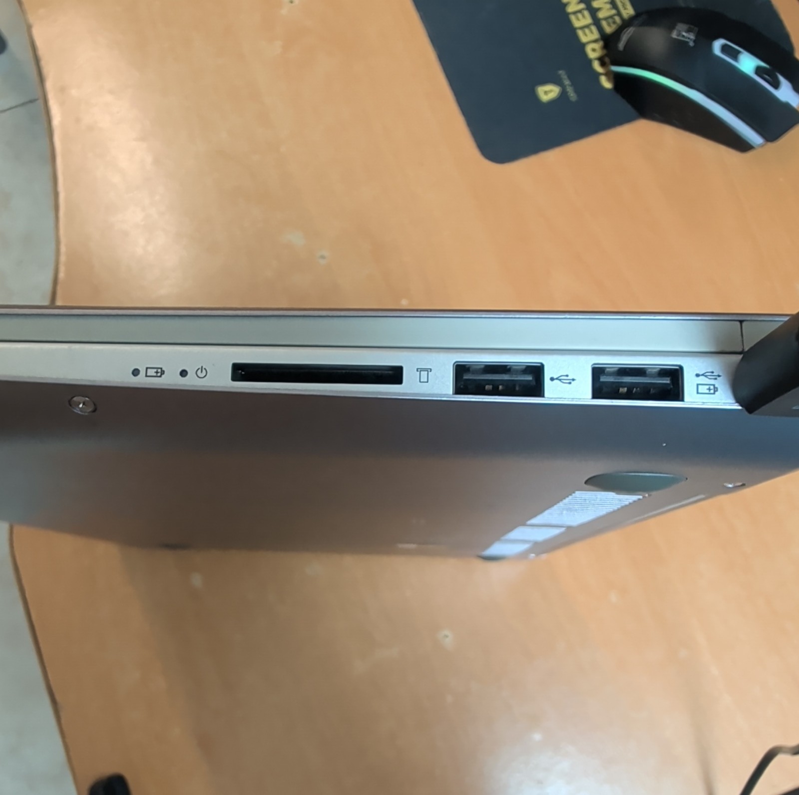 Lenovo IdeaPad Ultrabook Touch Screen Intel Core i5-4210U 8GB 112GB SSD 14.