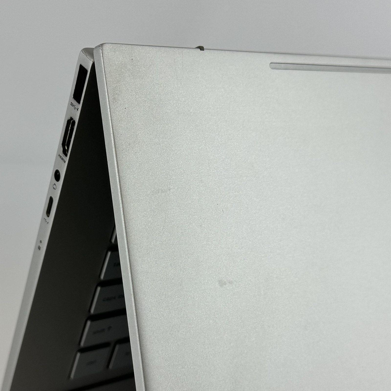 HP Envy 17 2021 Silver FHD i7-1195G7 2.90GHz 16GB 1TB SSD/1TB HDD Very Good