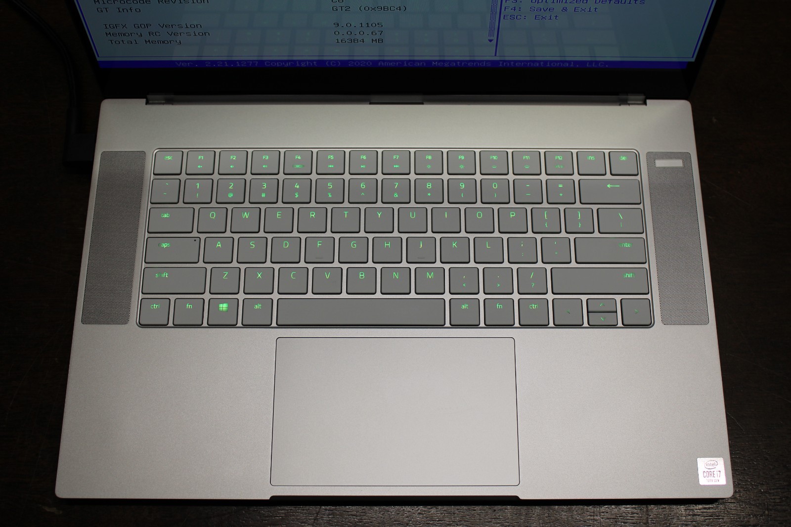 Razer Blade 15.6″ Studio Edition 4k OLED 60 Hz FOR PARTS READ DESCRIPTION
