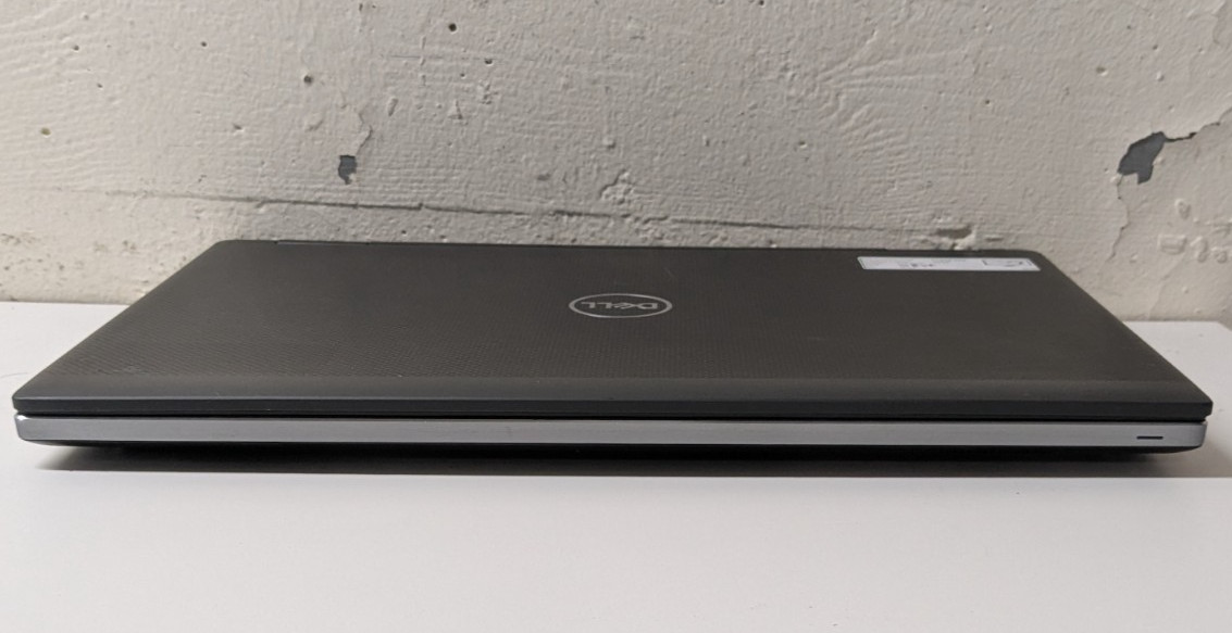 Dell Precision 7540 15.6″ i9-9880H 2.30GHz 32GB 512GB SSD W11P RTX 3000 42LX8Y2