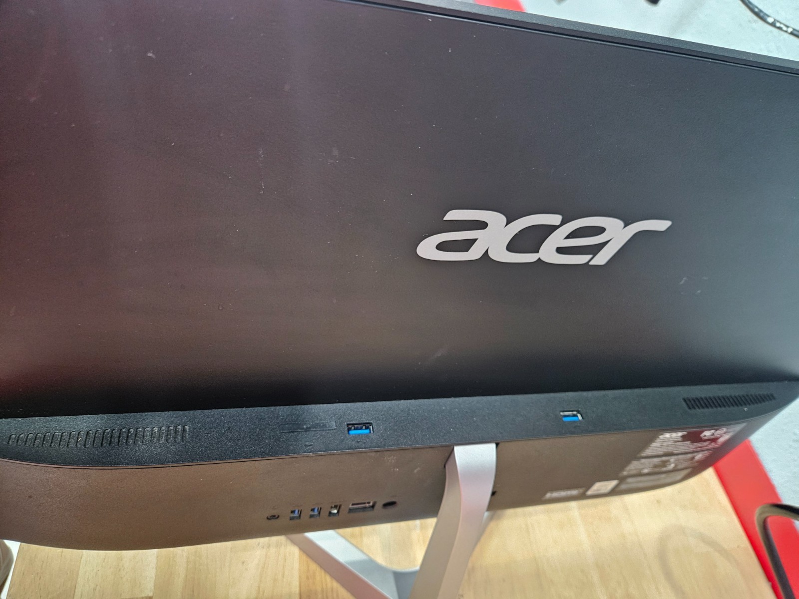 Acer Aspire All-In-One Desktop 24″ i3 10th gen Intel UHD 8GB RAM – NO SSD