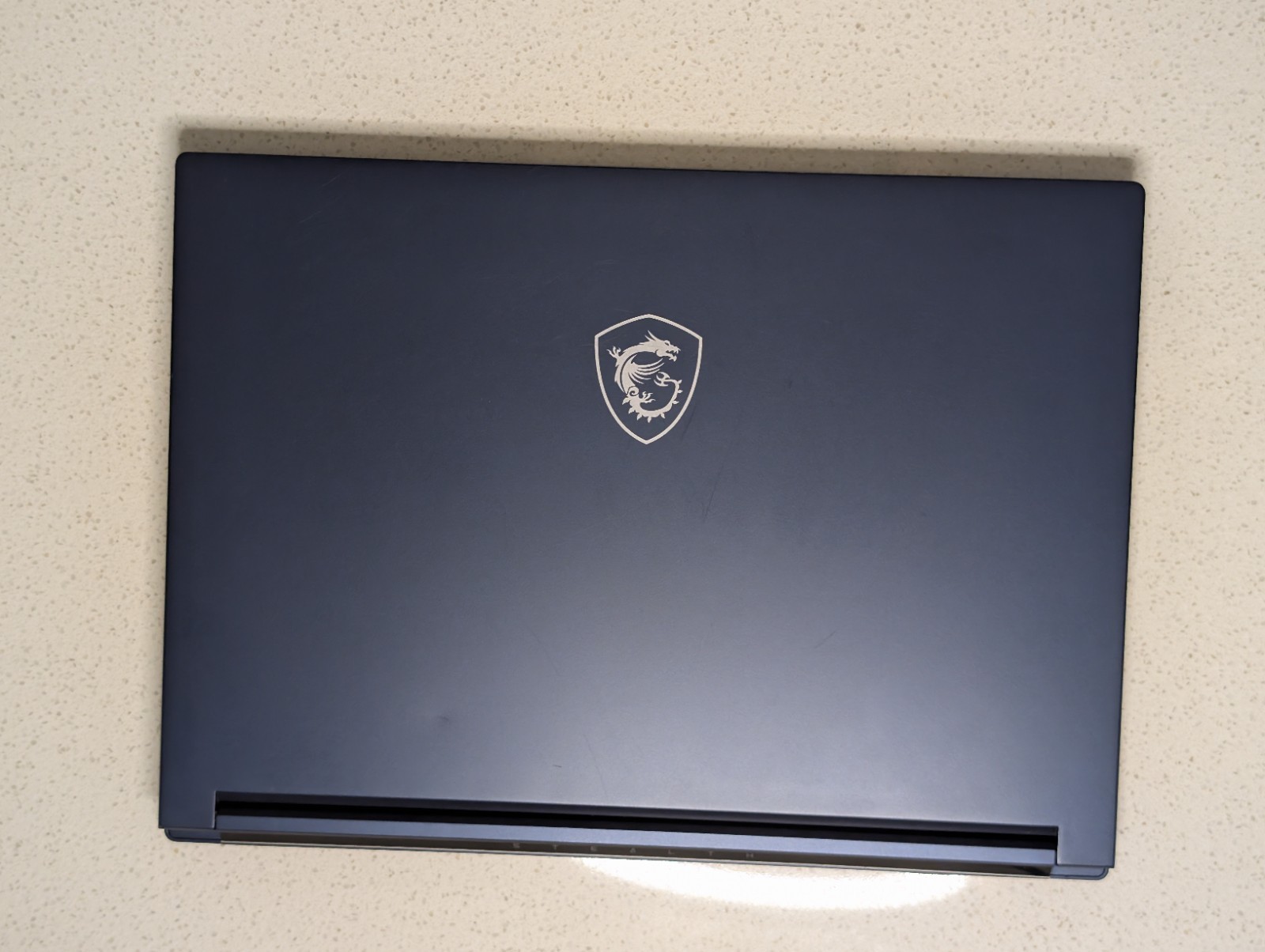 MSI Stealth 16 AI Studio Ultra 9 185H 32GB RAM 1TB SSD RTX 4070 8GB -VERY GOOD !