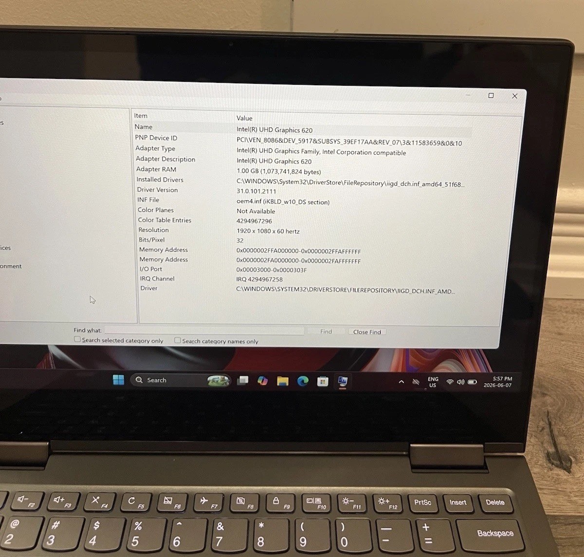 Lenovo Yoga 13.3” Touchscreen Laptop i7 8th Gen CPU 8GB 120GB SSD Win 11H + AC