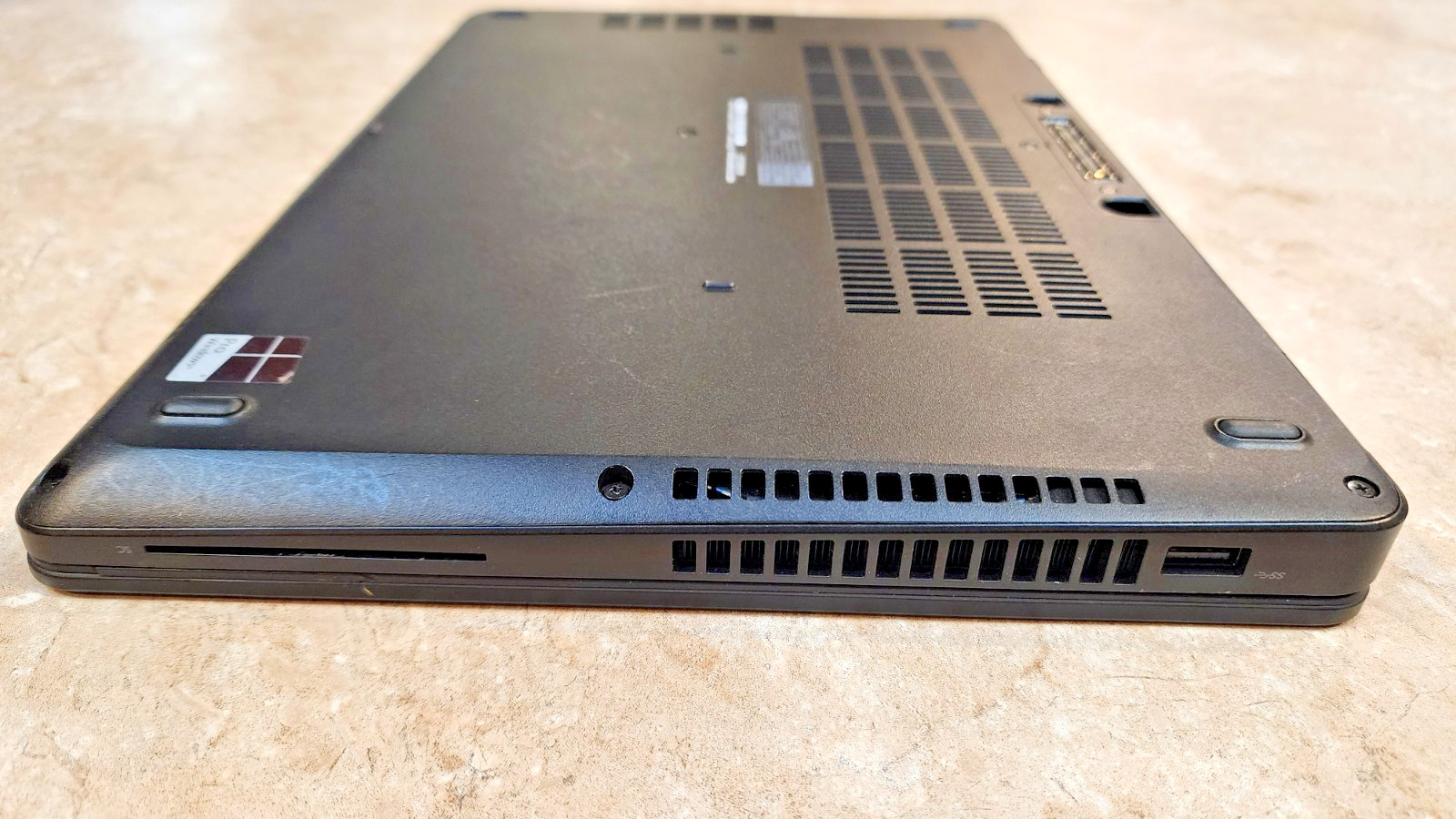 Dell Latitude E5470 14″ Quad-Core i5-6440HQ 16GB RAM 128GB SSD Win 11 Laptop