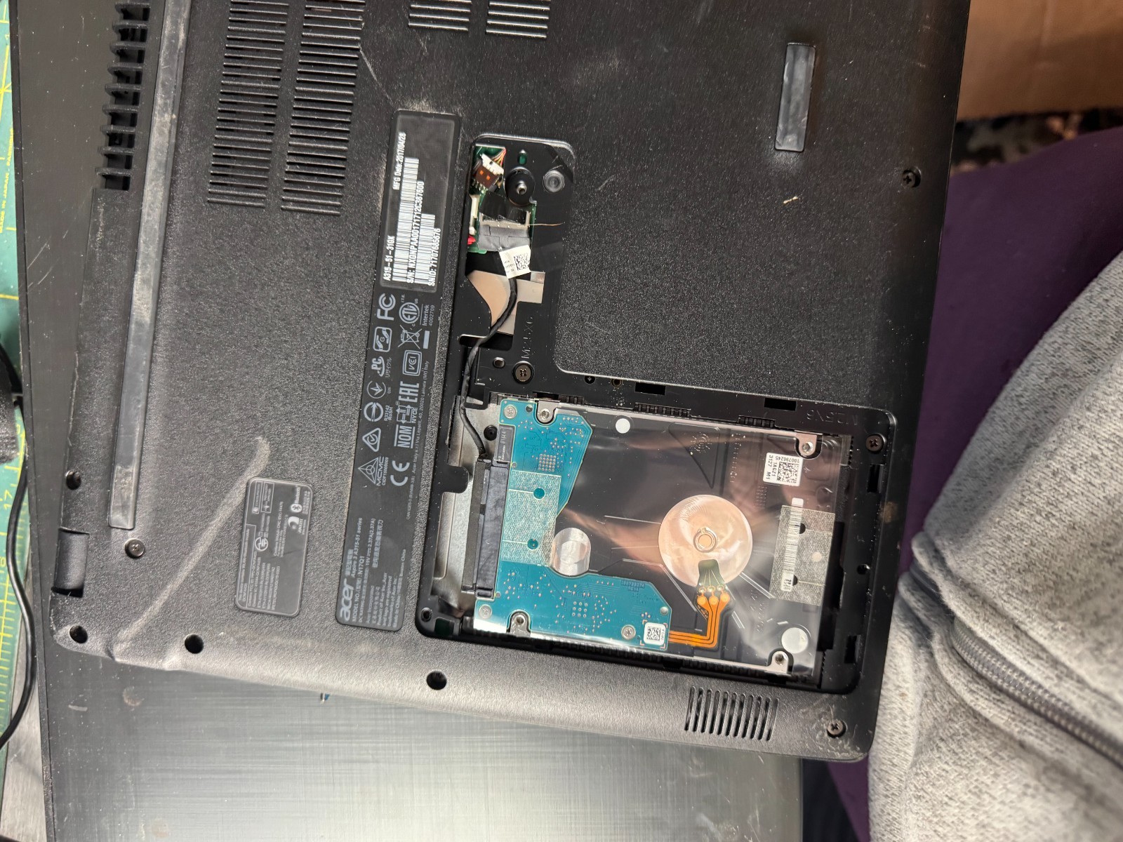 ACER Aspire 3 A315-51 Series Core i3 7th Gen Laptop for Parts #4030