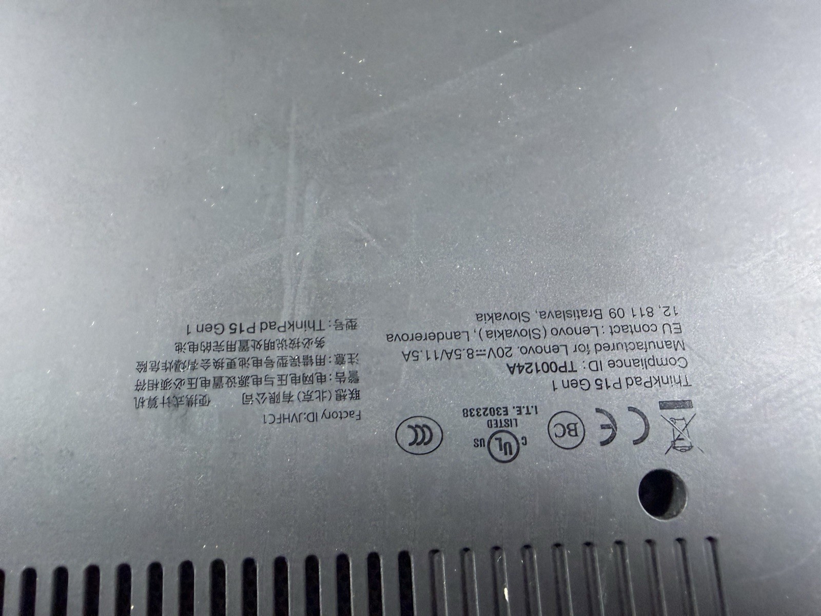 LENOVO THINKPAD P15 GEN 1 | CORE I7-10850H 512GB 8GB RAM WIN 11 NVIDIA T1000