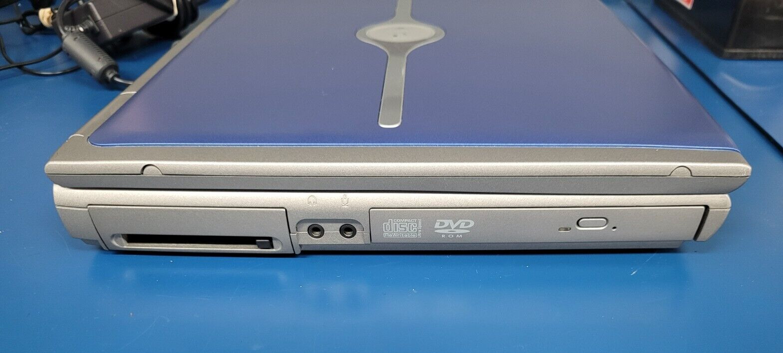 Dell Inspiron 1100 Intel Celeron 3.0 GHz 1024MB (1GB) RAM NO HDD NO CHARGER