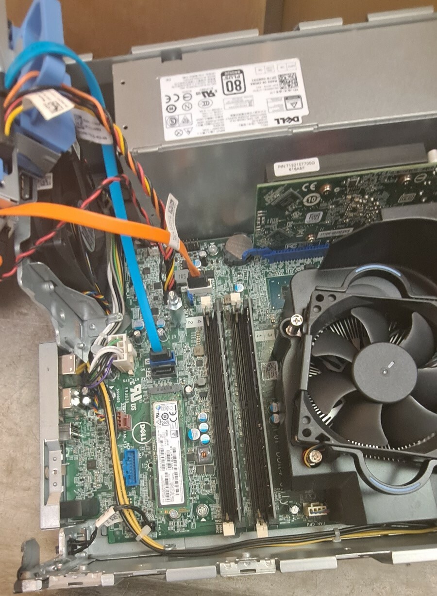 Dell Optiplex 7040 SFF Windows 10 i5-6600 3.3gHz, NVMe 256gb SSD, 1tb HDD 16gb