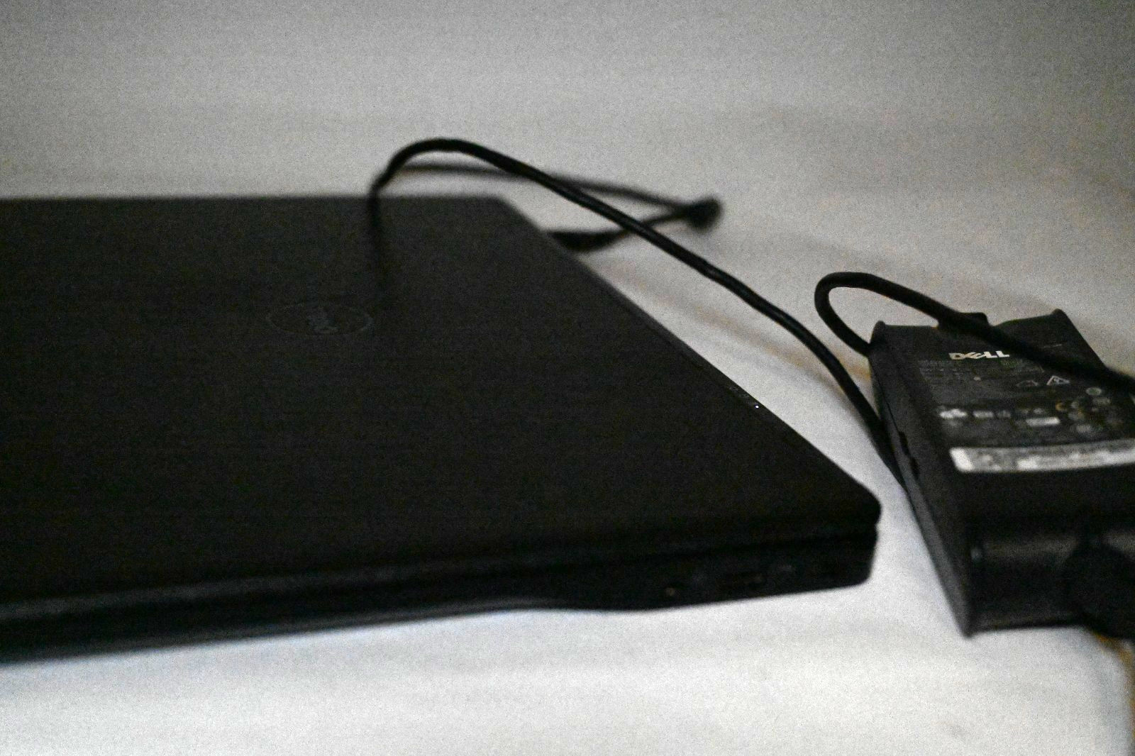 DELL LATITUDE E7450 | i7-5600U 8GB RAM 256GB SSD | FHD Backlit Win 10 Pro