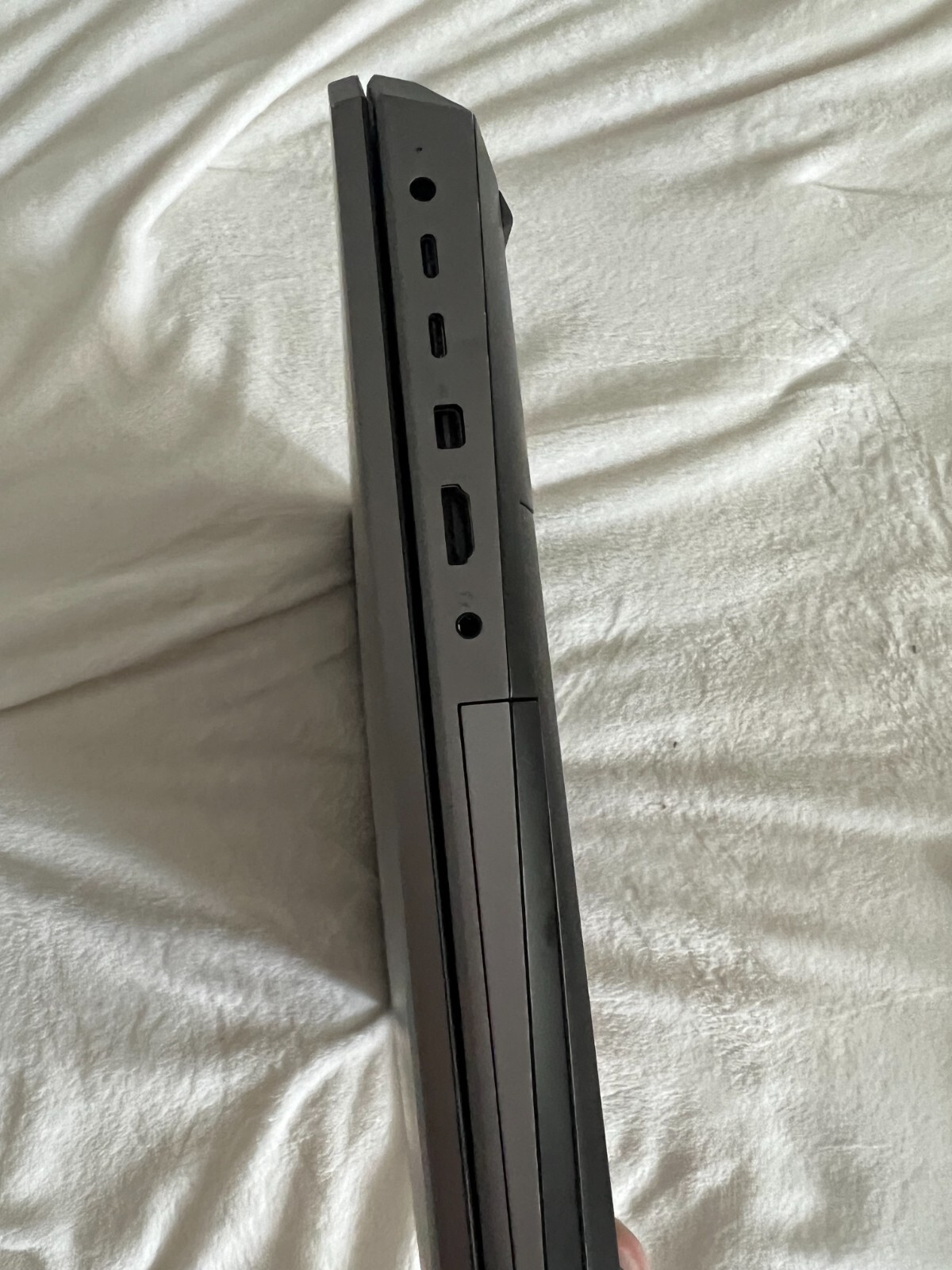 hp zbook 17 g6 i7-9850h
