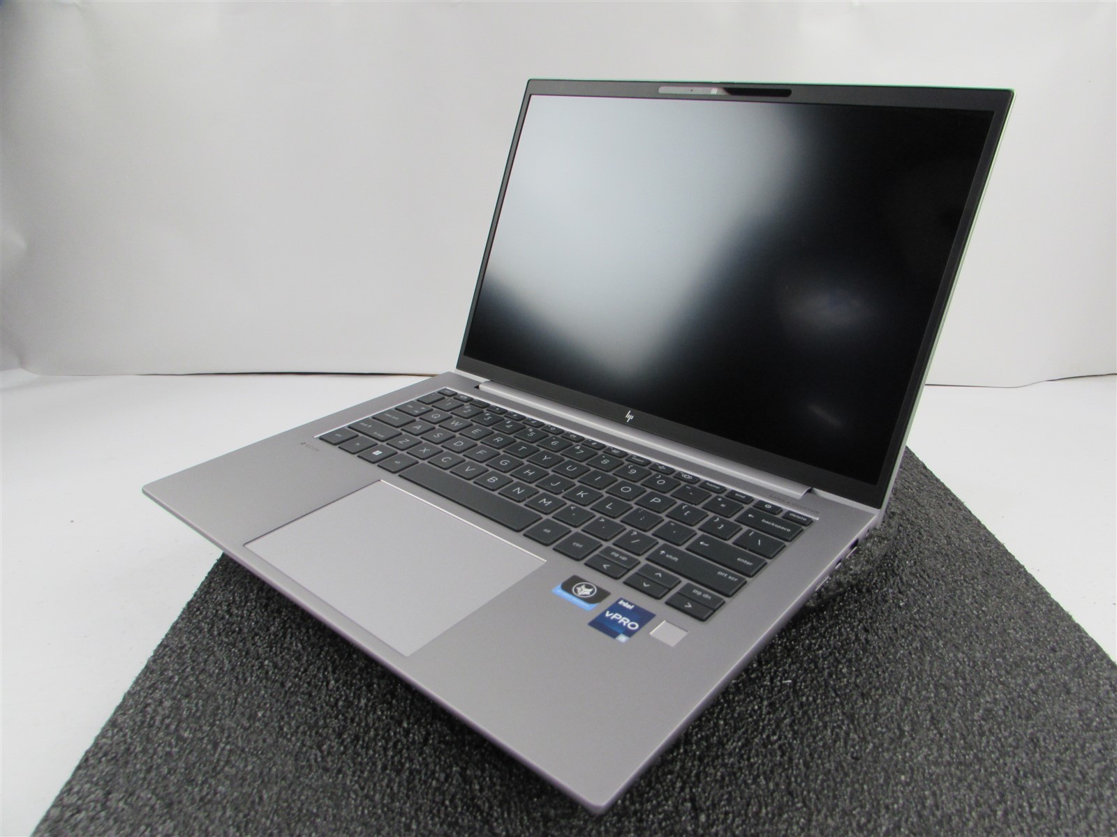 HP ZBOOK FIREFLY 14 (G9) 1920X1080 FHD CORE I5-1250P 256GB SSD 16GB RAM NO O.S