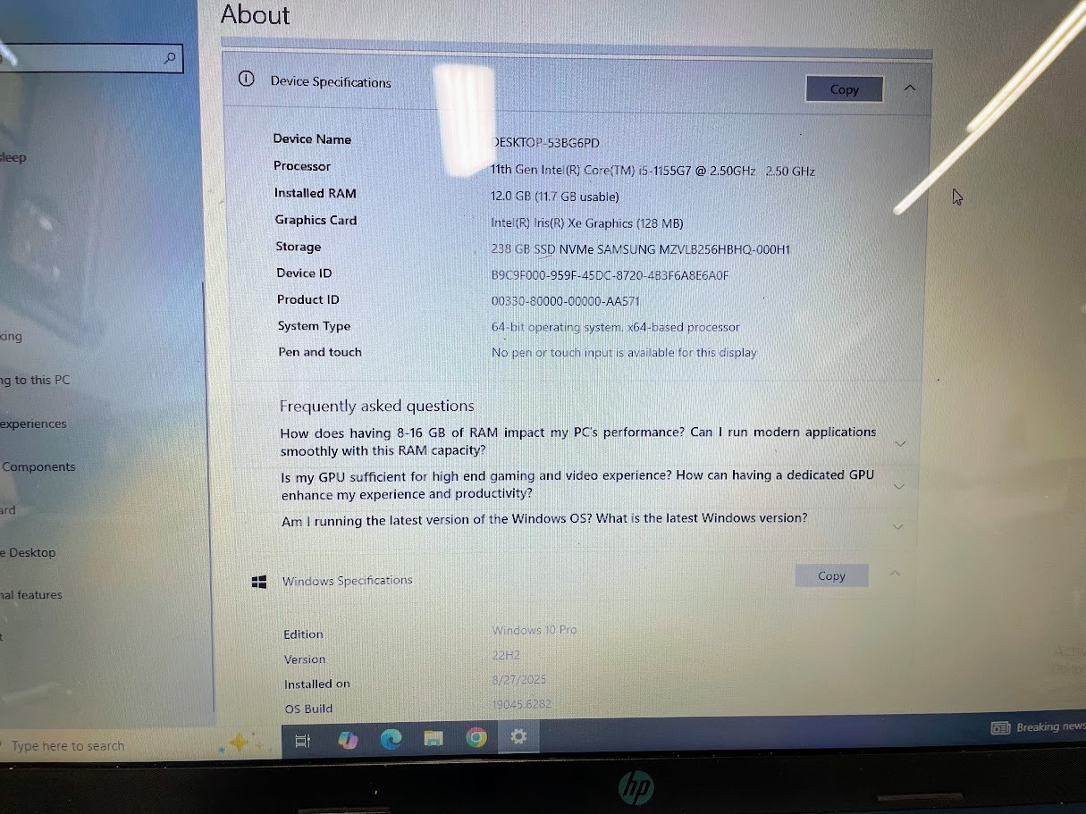 HP Notebook 17-cn1003cyhp i5-1155G7 12gb RAM 256gb SSD 2.5GHz