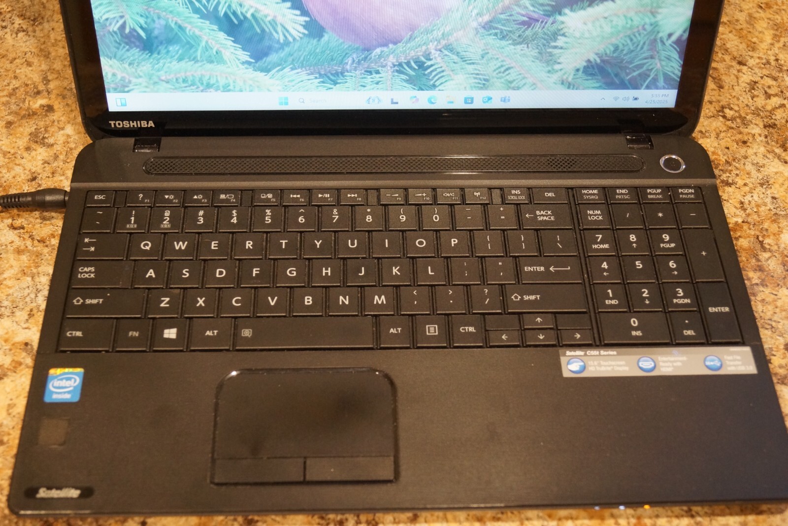 24H2 Edition WIN 11PRO Touchscreen Toshiba C55T-A5123@2.13GHz,8GB RAM 500GB HDD