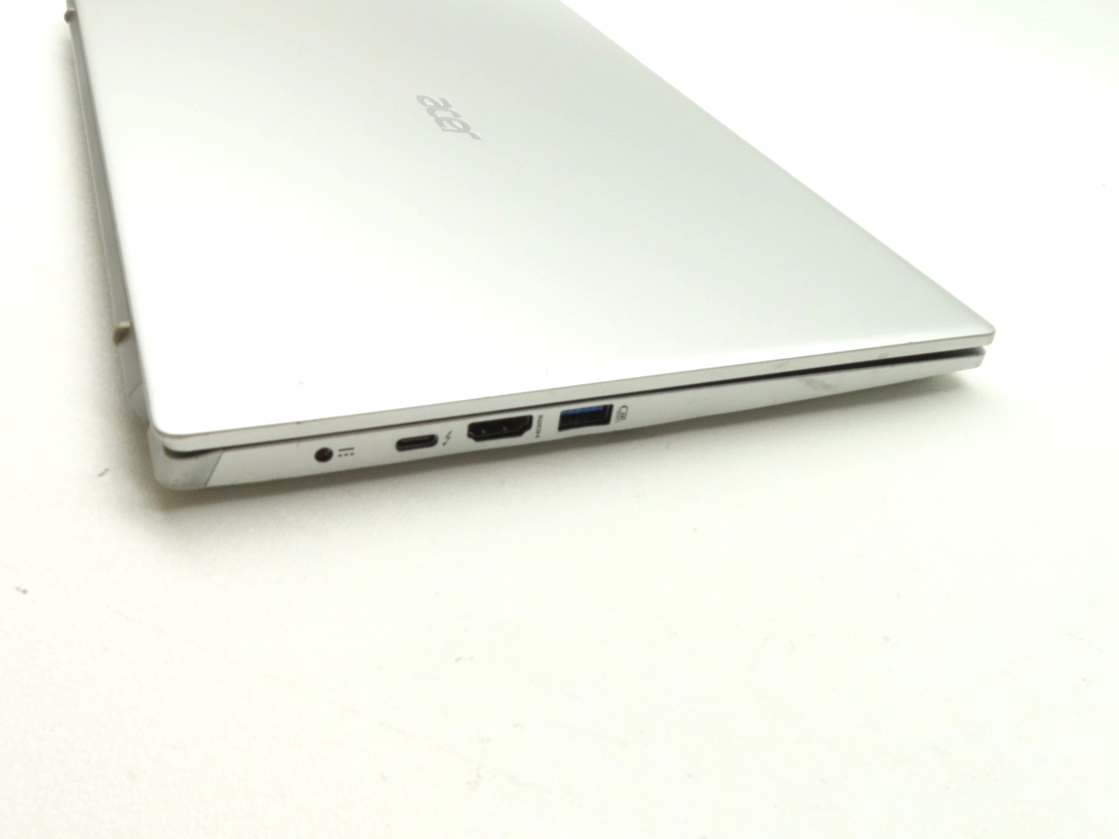Acer Swift 3 SF314-511 14″ Intel i7-1165G7 2.8GHz 8GB RAM 512GB SSD