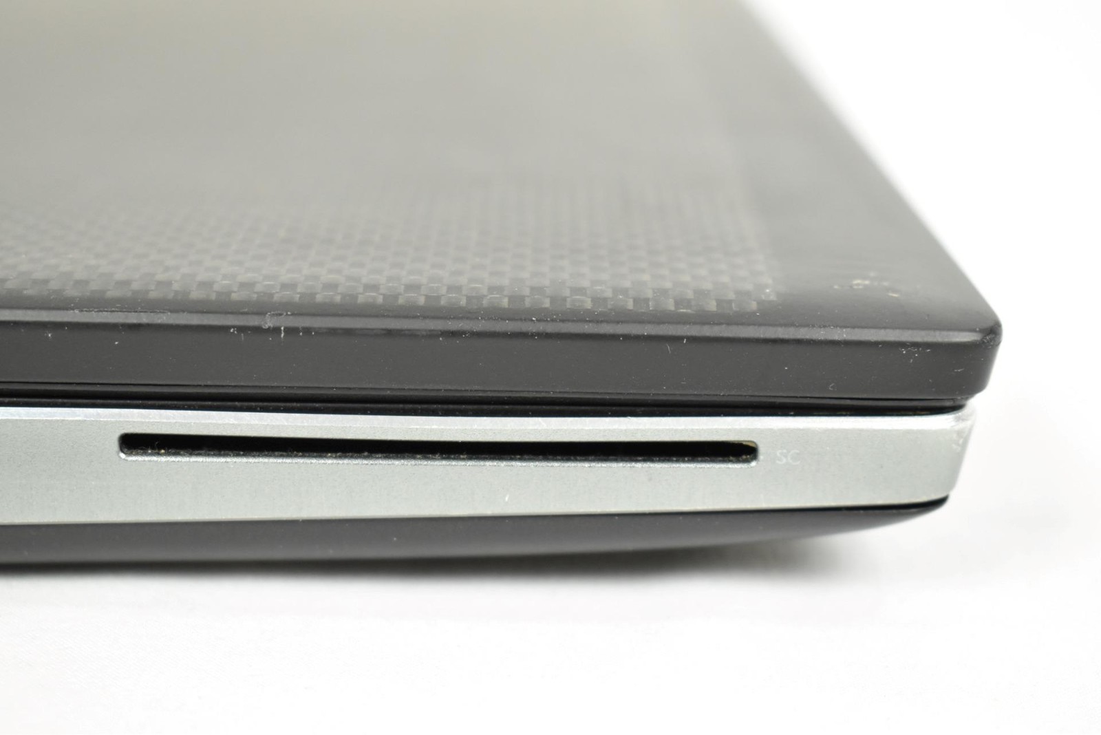 Dell Precision 7730 i7-8850H 2.6GHz 32GB 256GB SSD No OS 17.3″ Quadro P3200