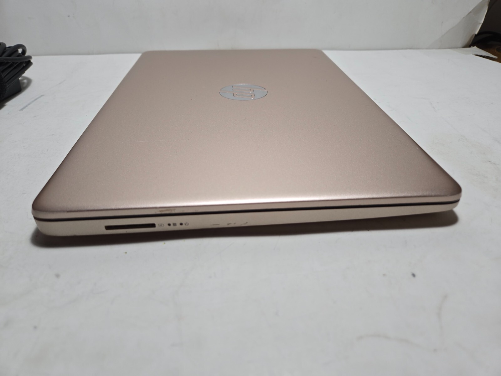 HP 14-DQ0012DS 14″ HD Touch Laptop Intel Celeron N4020 4GB SDRAM 64GB eMMC W10H