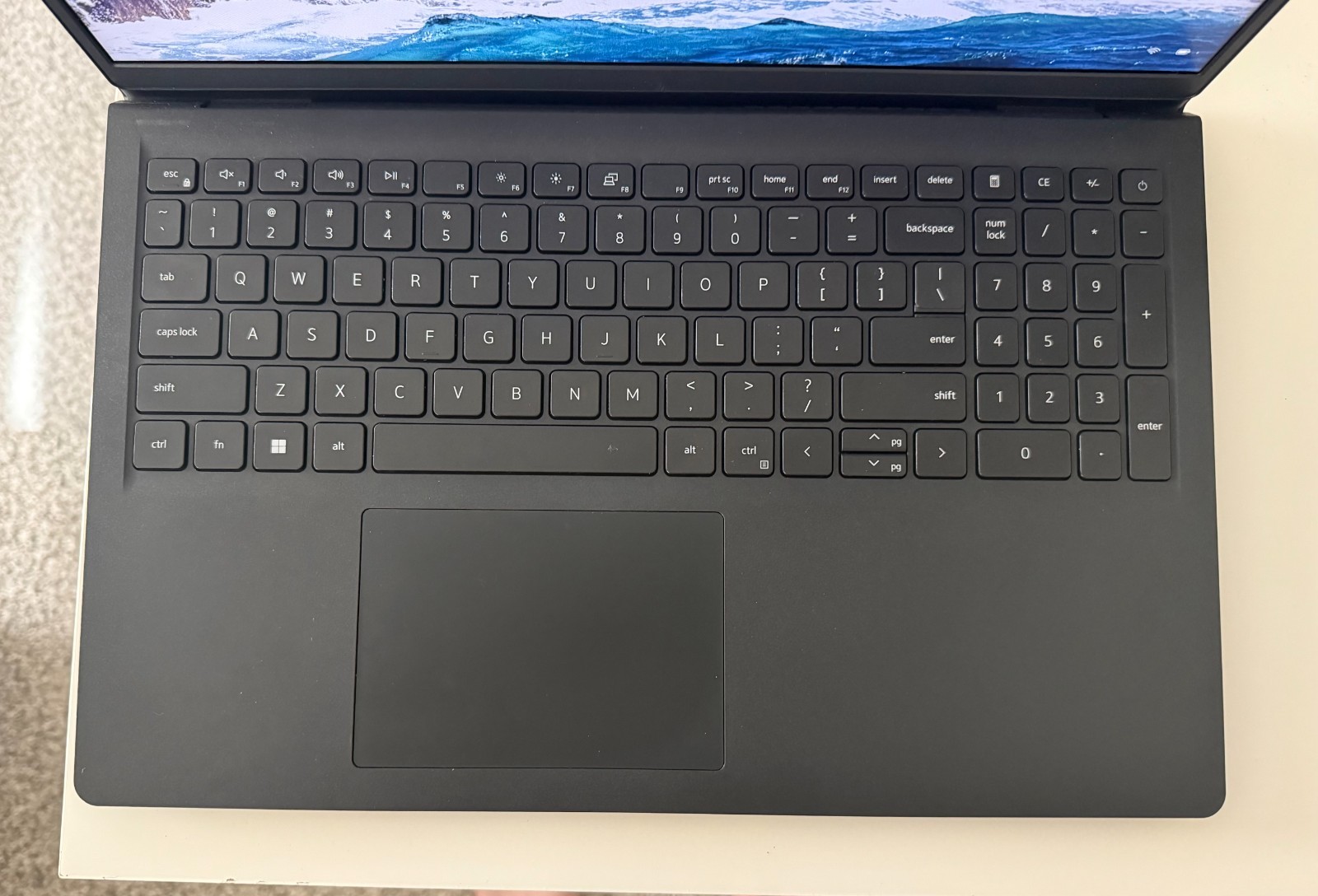 Dell Inspiron 15 3520 15.6″ Touch Screen Laptop – Intel Core i5 with 8GB Memory