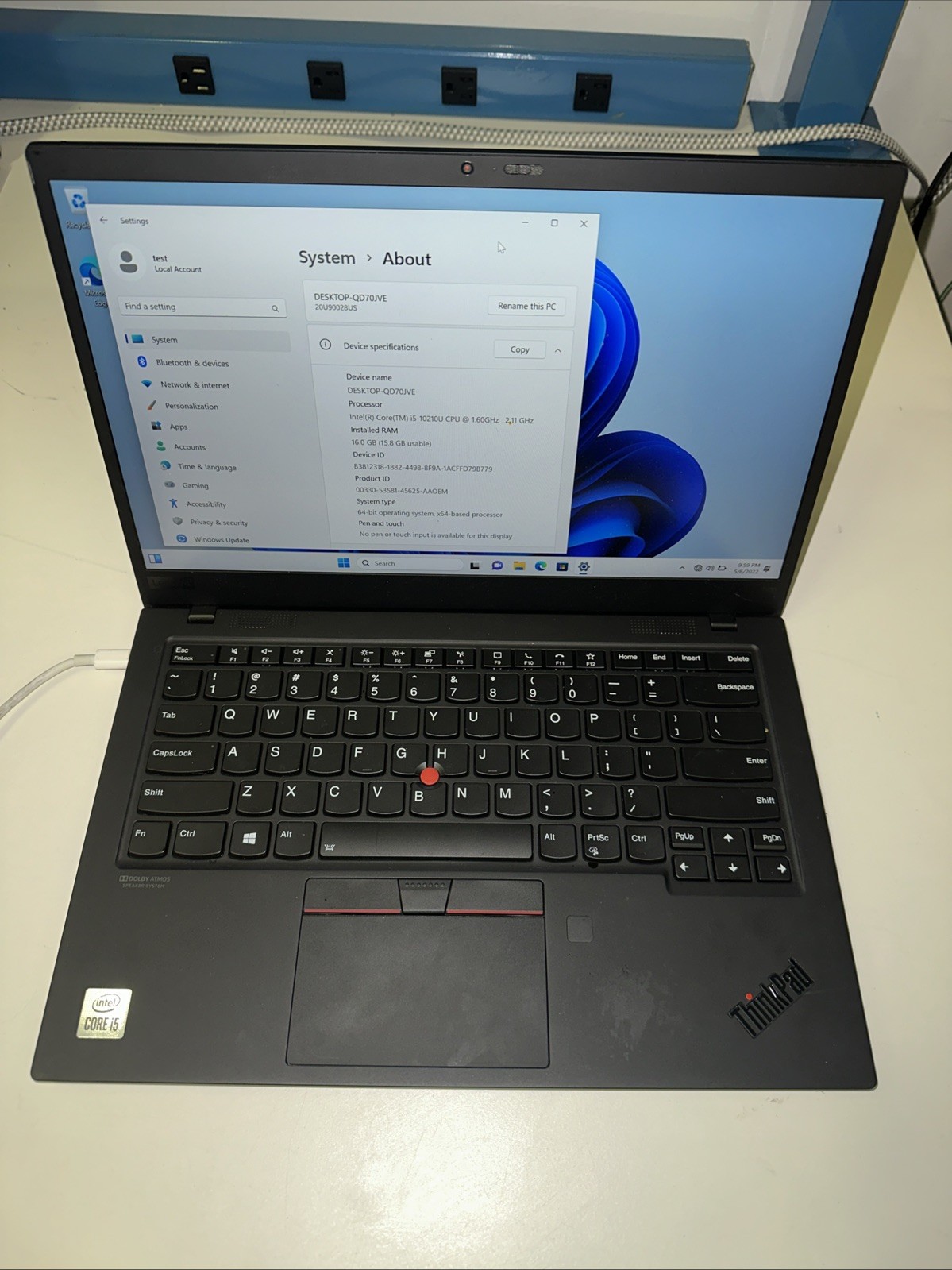 Lenovo ThinkPad X1 Carbon Gen 8 14″ FHD i5-10210U 16GB 512GB SSD Windows 11 Pro