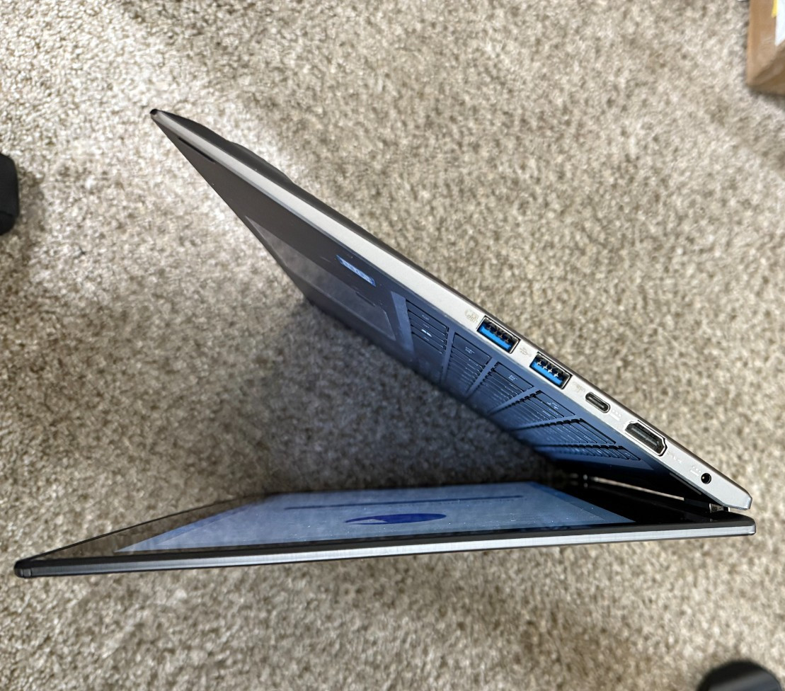 Acer Spin 5 i5-8250U 1.6GHz 13.3″ Touchscreen 8GB RAM 256GB SP513-52N