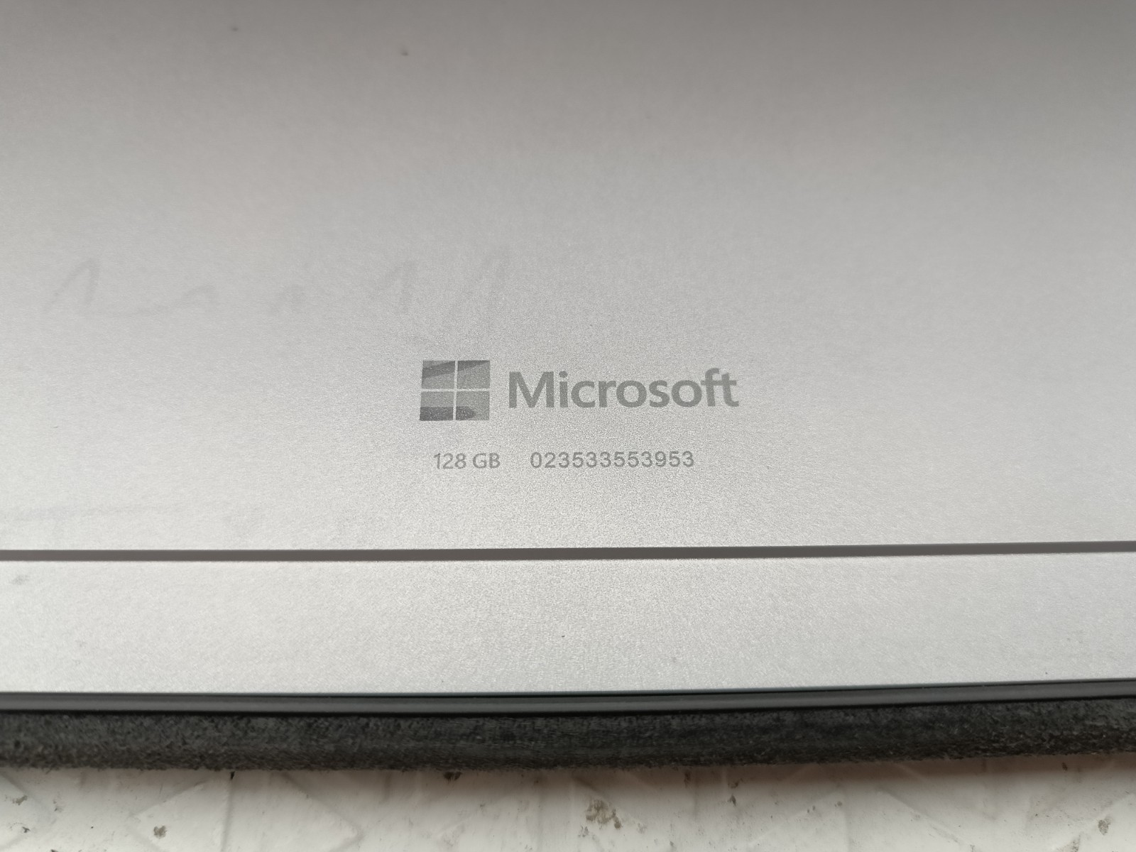 Microsoft Surface Pro 4 | 12.3″ | i5-6300U | 4GB 128GB SSD | Win 11 Pro #91