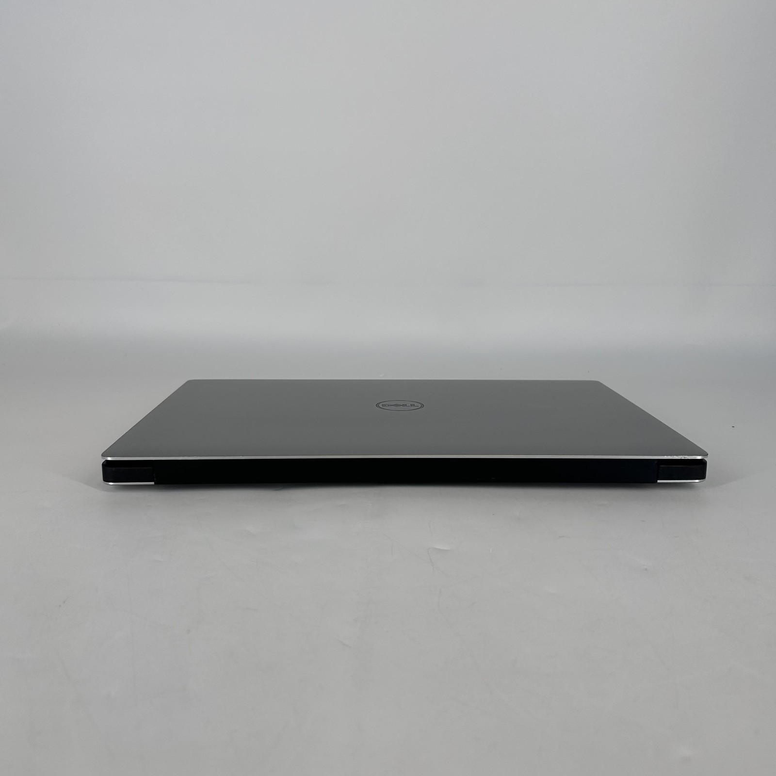 Dell XPS 15 9550 FHD i7-6700HQ 2.60GHz 16GB 1TB SSD GTX 960M Good