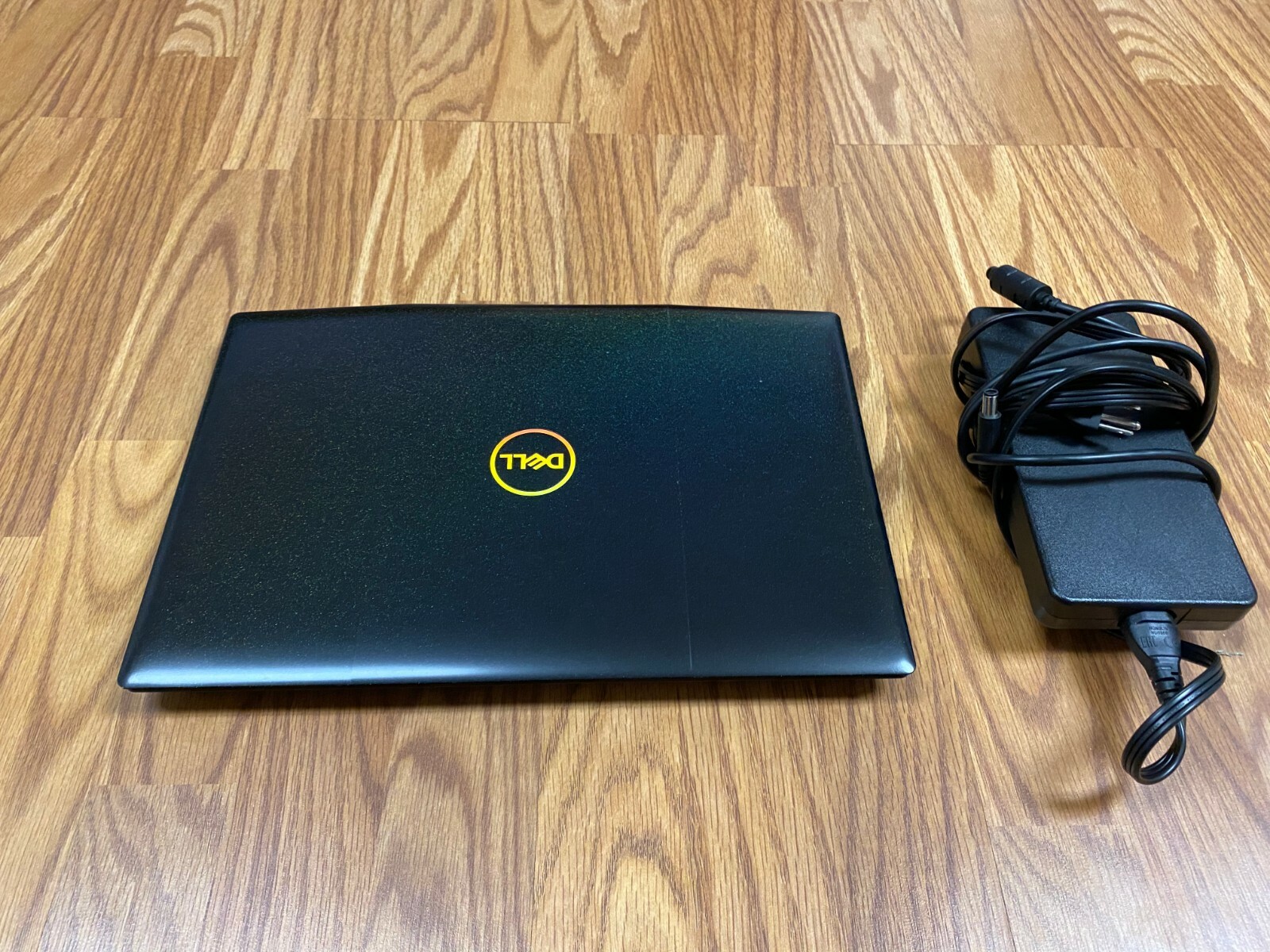 Dell G5 15 5500 i7-10750H 1TB RTX 2070 16GB 15.6″ FHD 144Hz Gaming Laptop (RGB)