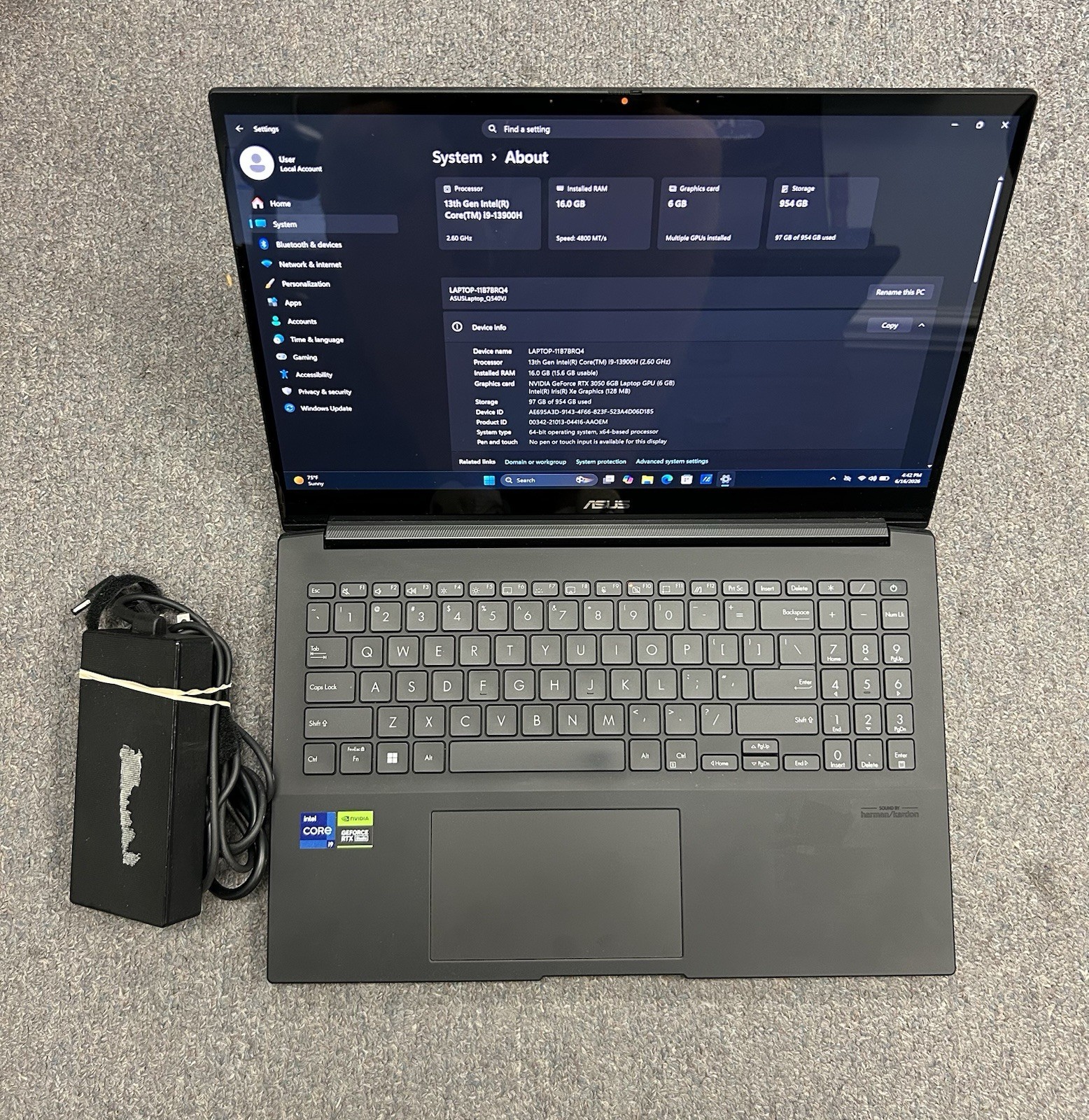 Asus Q540V OLED Gaming Laptop 1TB SSD, 16gb RAM, 13th Gen i9, RTX 3050, 2.6GHZ