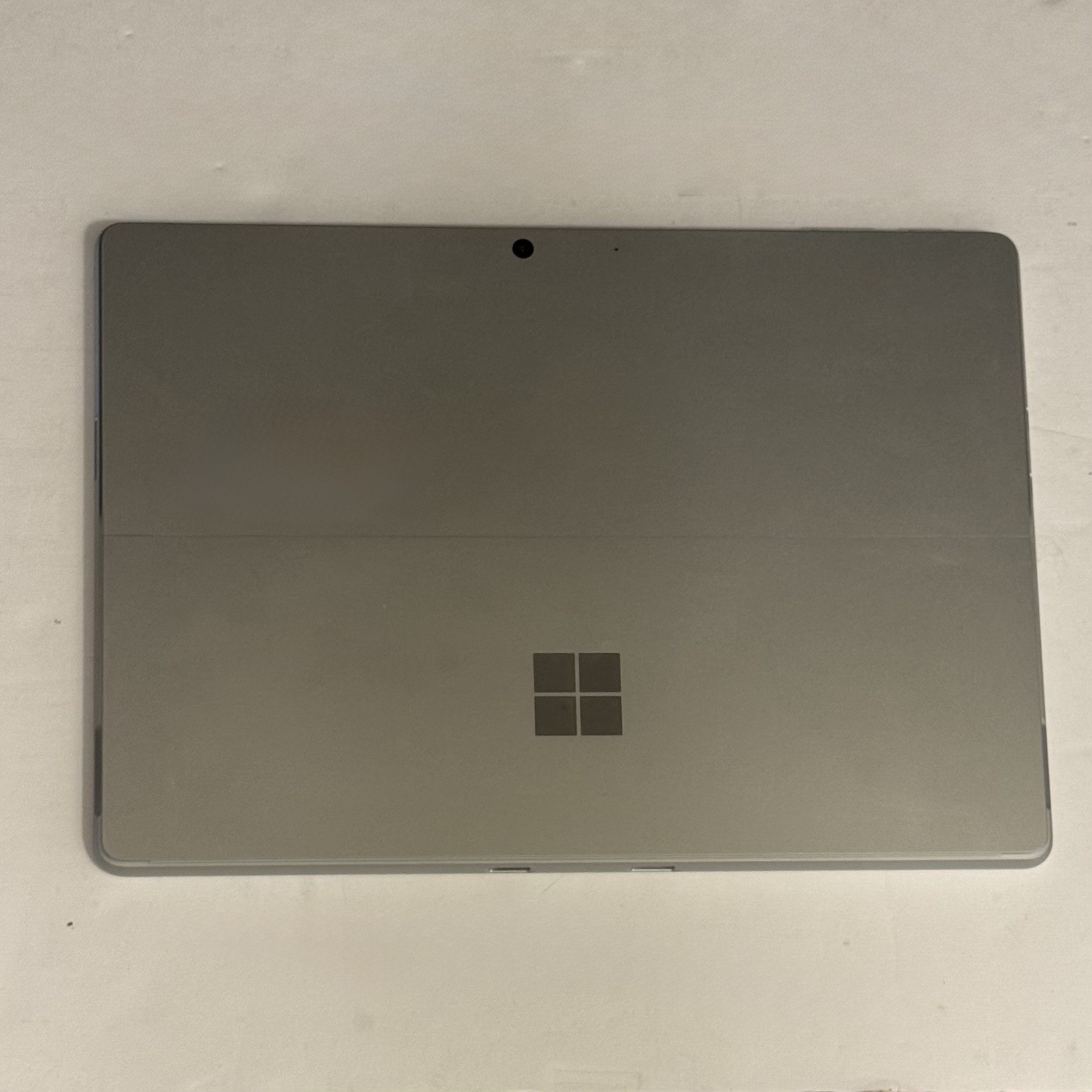 LOT OF 33 — Microsoft Surface Pro *READ DESC*