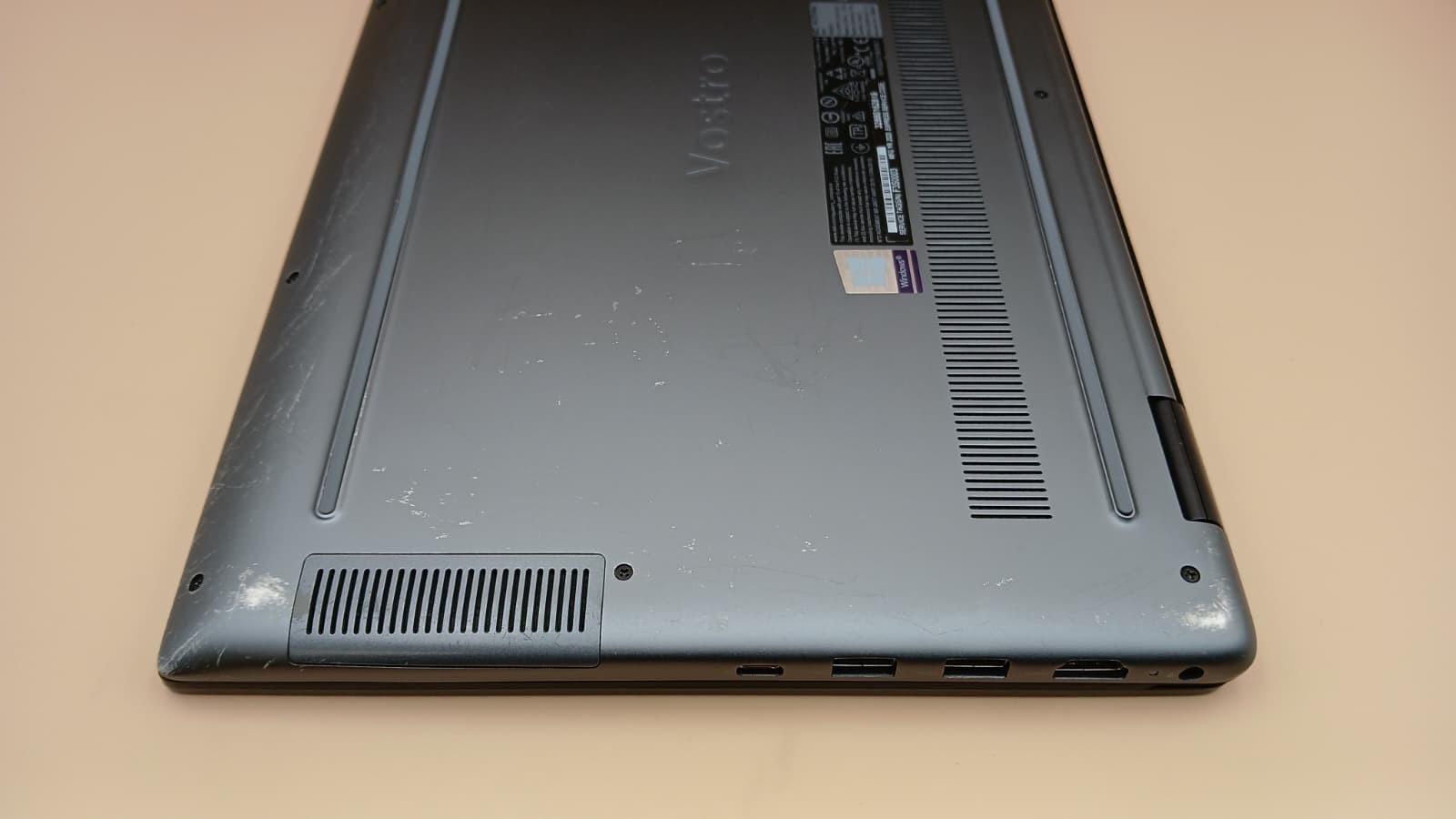 Dell Vostro 5590 15.6″ FHD i5-10210U 16GB RAM 256GB SSD Win11 Pro Laptop