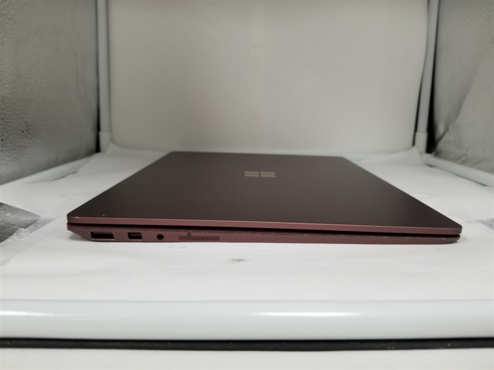 Microsoft Surface Laptop Core i5 13.5″ 8GB/256GB Burgundy Fully Working VG6302
