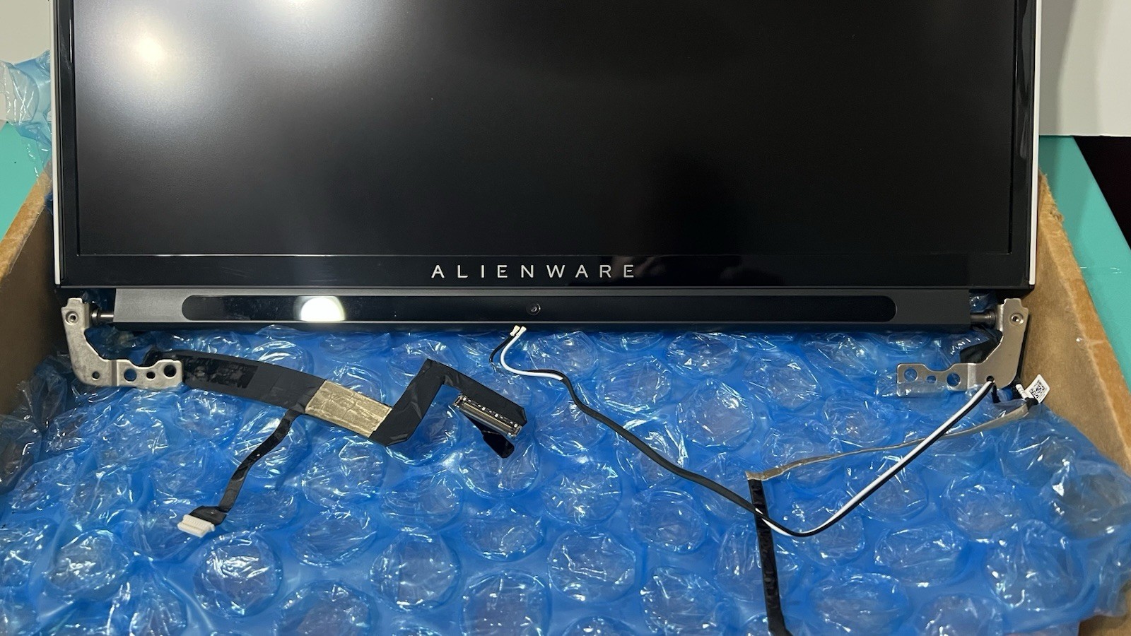 Alienware Area-51m R2 | i9-10900K RTX 2080 Super | 2TB SSD | 144hz 1080P | 32 GB