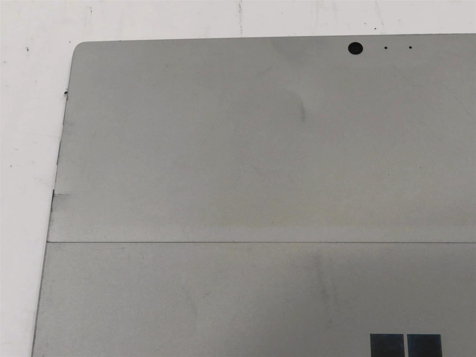 Microsoft Surface Pro 5 1796 Core i5-7300U 2.60GHz 8GB 256GB Win 10 Pro