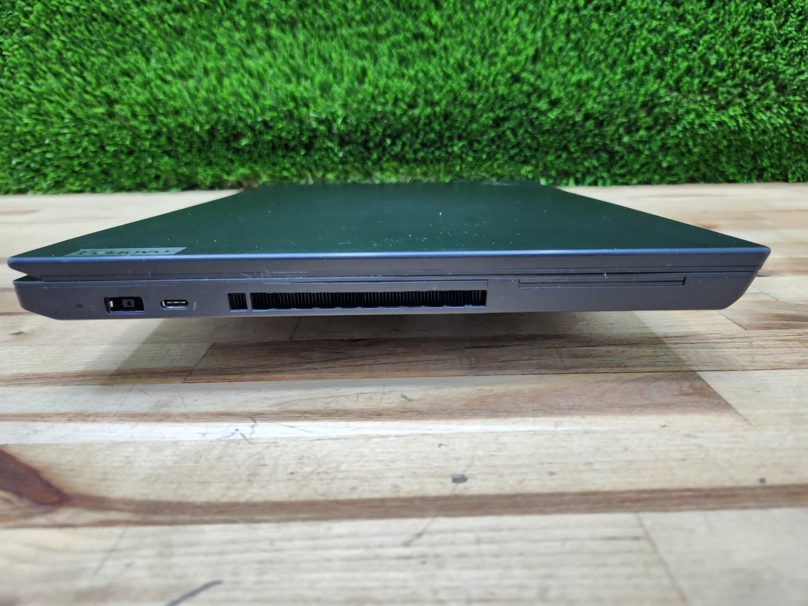 Lenovo ThinkPad P15V Gen 1 15.6″ FHD i7-10875H 2.30GHz 32GB RAM Windows 11 Pro ~