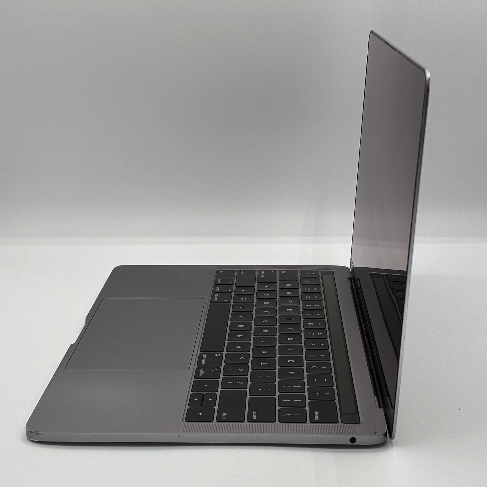 Apple MacBook Pro i5 8GB 256GB A2159 CRACKED SCREEN FOR PARTS ONLY