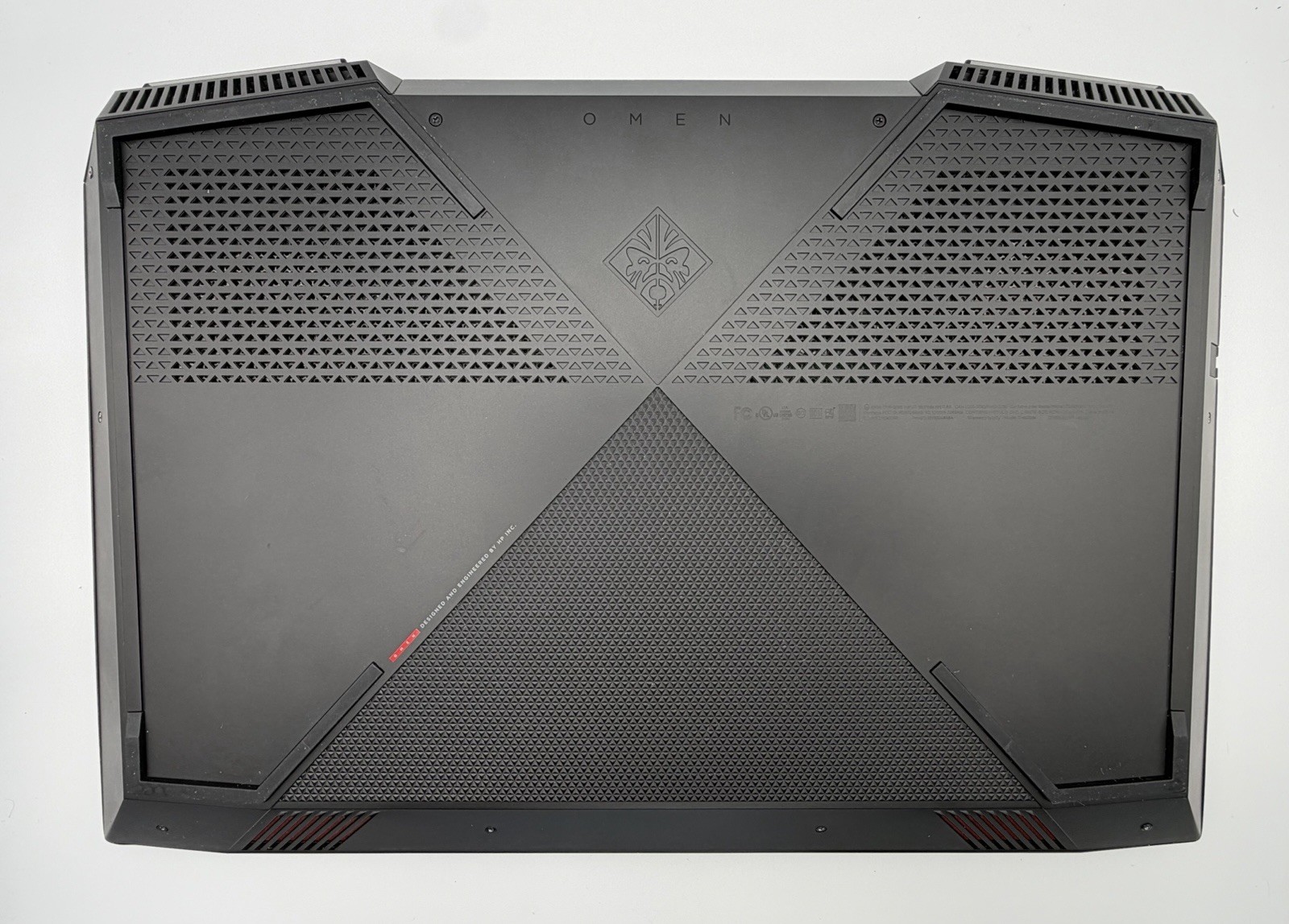 HP OMEN 17 17.3” 17-an012dx Laptop – RX 580 – i7-7700HQ – 12GB RAM – 2TB SSD