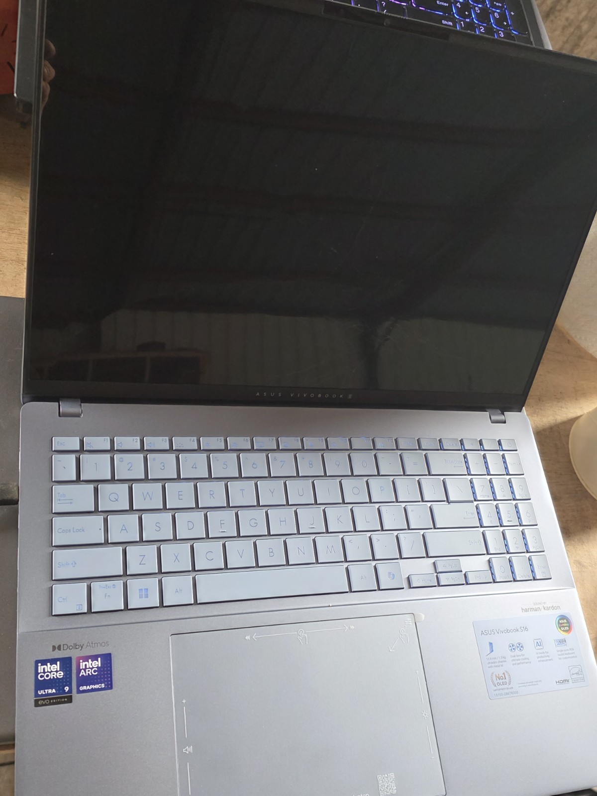 ASUS Vivobook S16 16″ OLED Intel Ultra 9-285H 2.90 GHz 32GB 1TB SSD Lcd